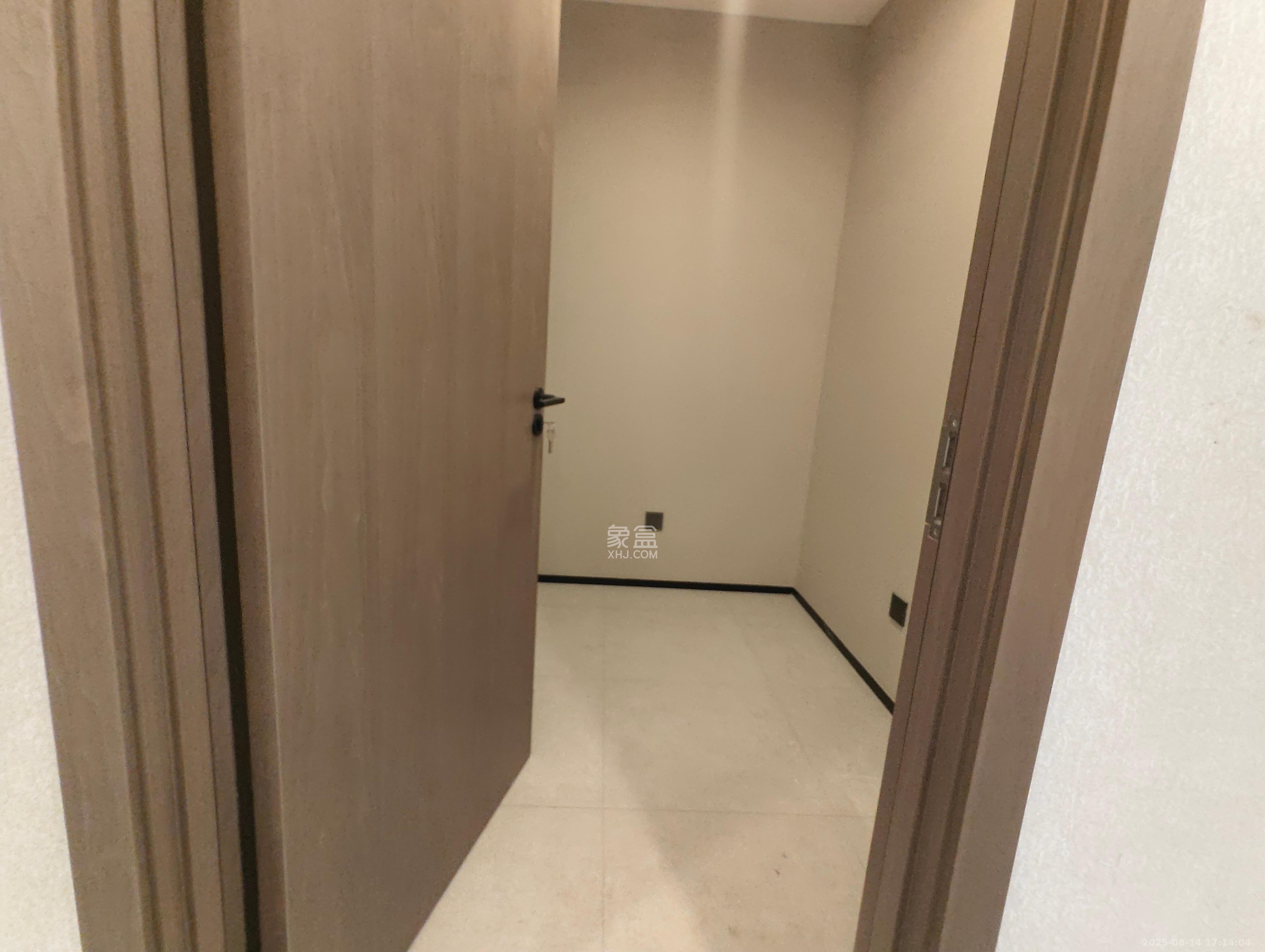 旭辉铂悦湘江  4室2厅3卫    14000.0元/月室内图