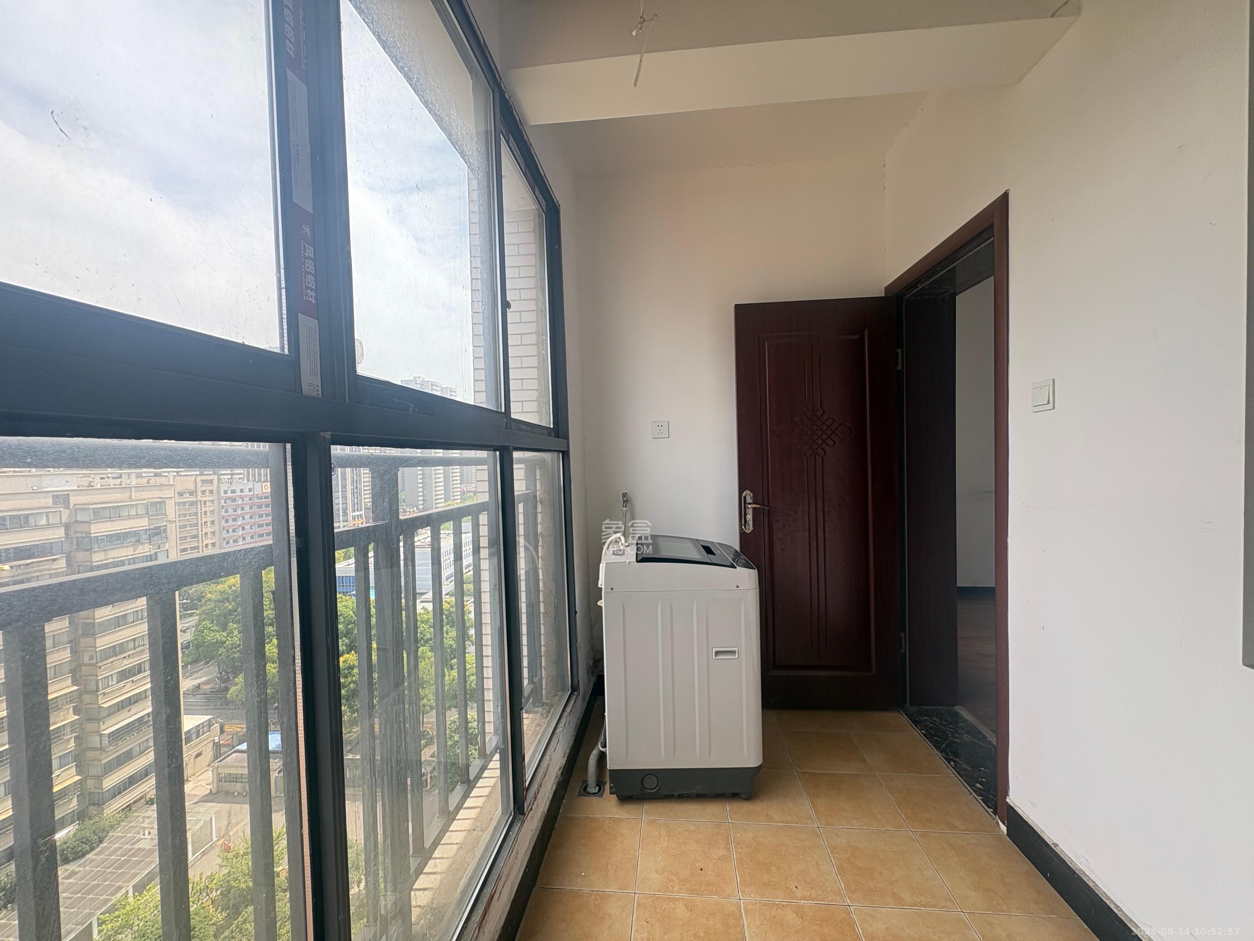 96301部队小区 1室2厅2卫 2480.0元/月 96301部队小区 1室2厅2卫 2480.0元/月室内图