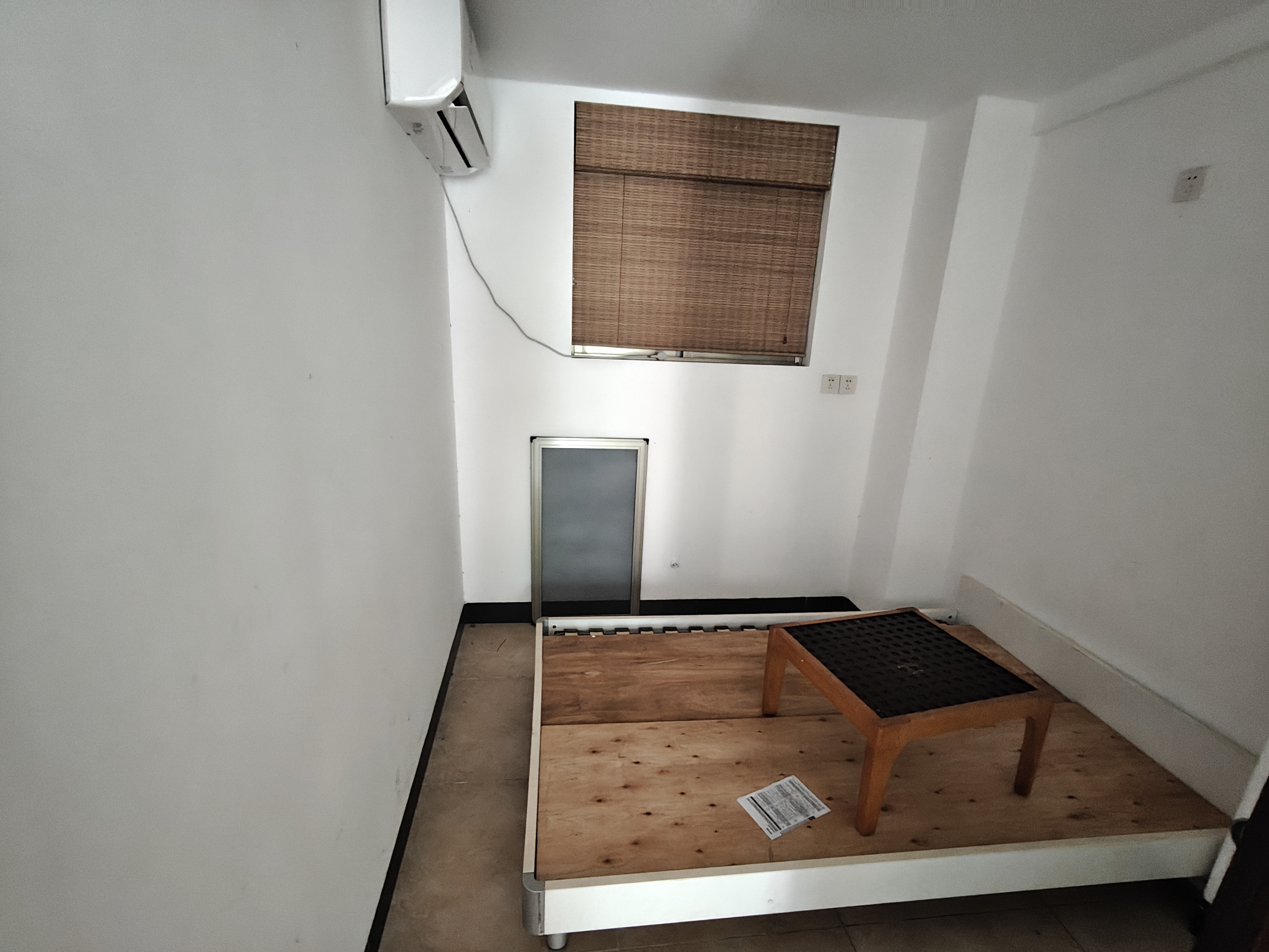 广州湾大厦  2室1厅1卫   2300.00元/月户型图