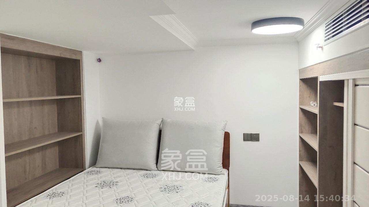 裕天国际商汇中心 1室0厅0卫 2000.0元/月 裕天国际商汇中心 1室0厅0卫 2000.0元/月室内图