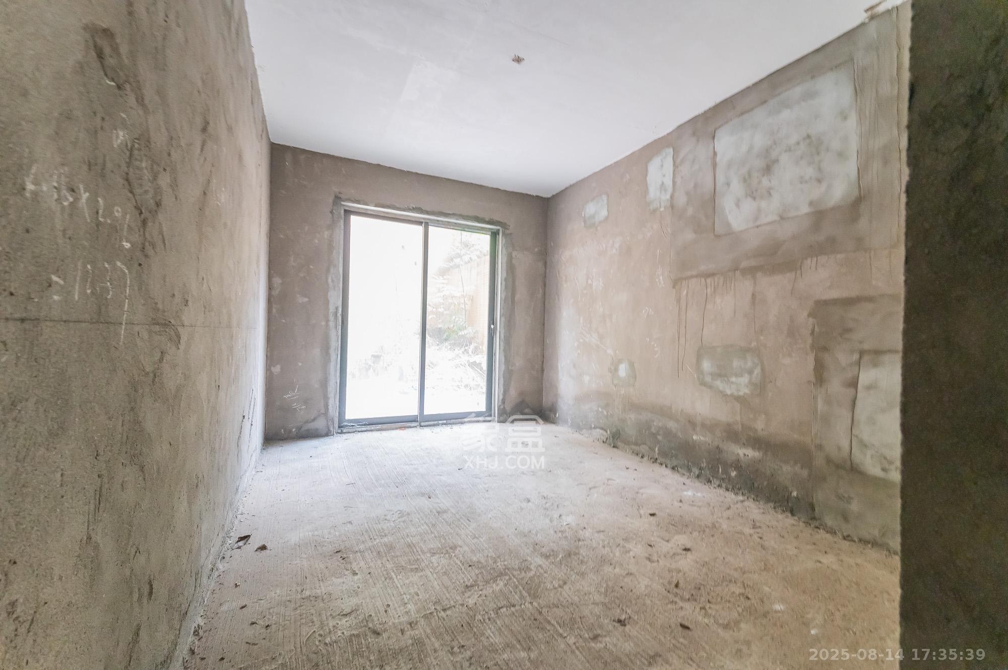 海伦春天  5室2厅2卫    185.0万 海伦春天  5室2厅2卫    185.0万其他