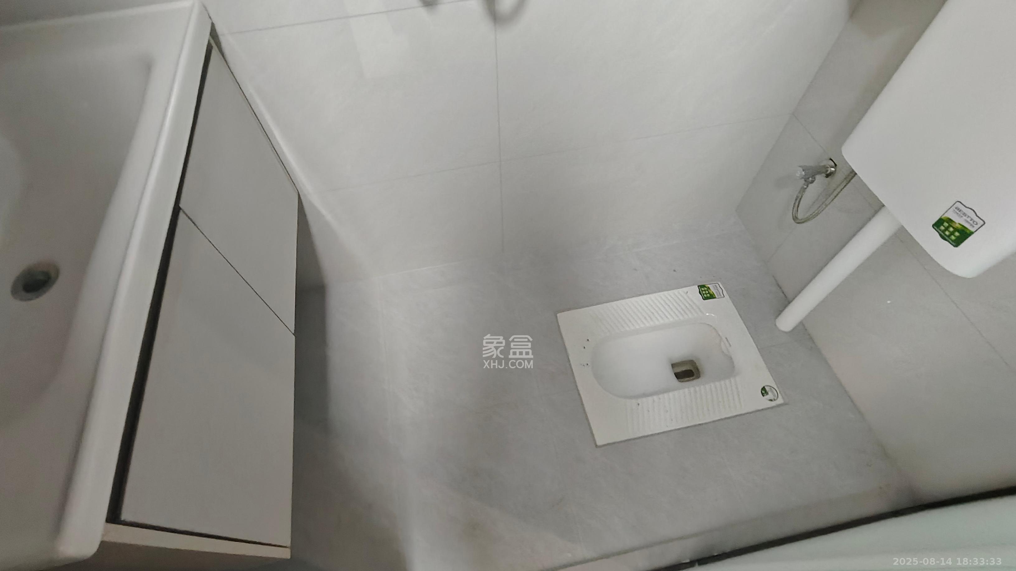 保利海德公园 1室1厅1卫 1800.0元/月 保利海德公园 1室1厅1卫 1800.0元/月室内图