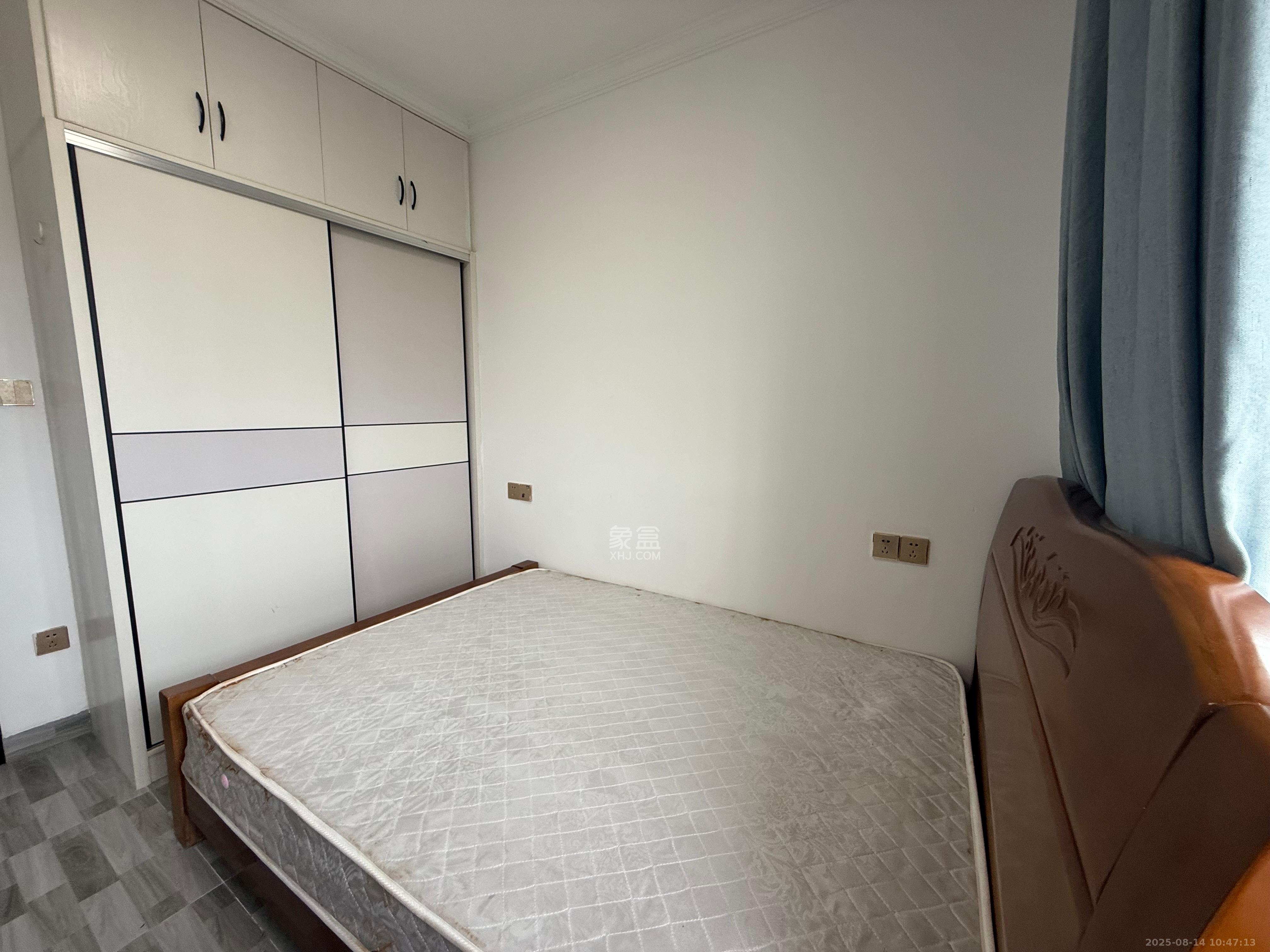 和润园一、二期 1室1厅1卫 900.0元/月 和润园一、二期 1室1厅1卫 900.0元/月室内图