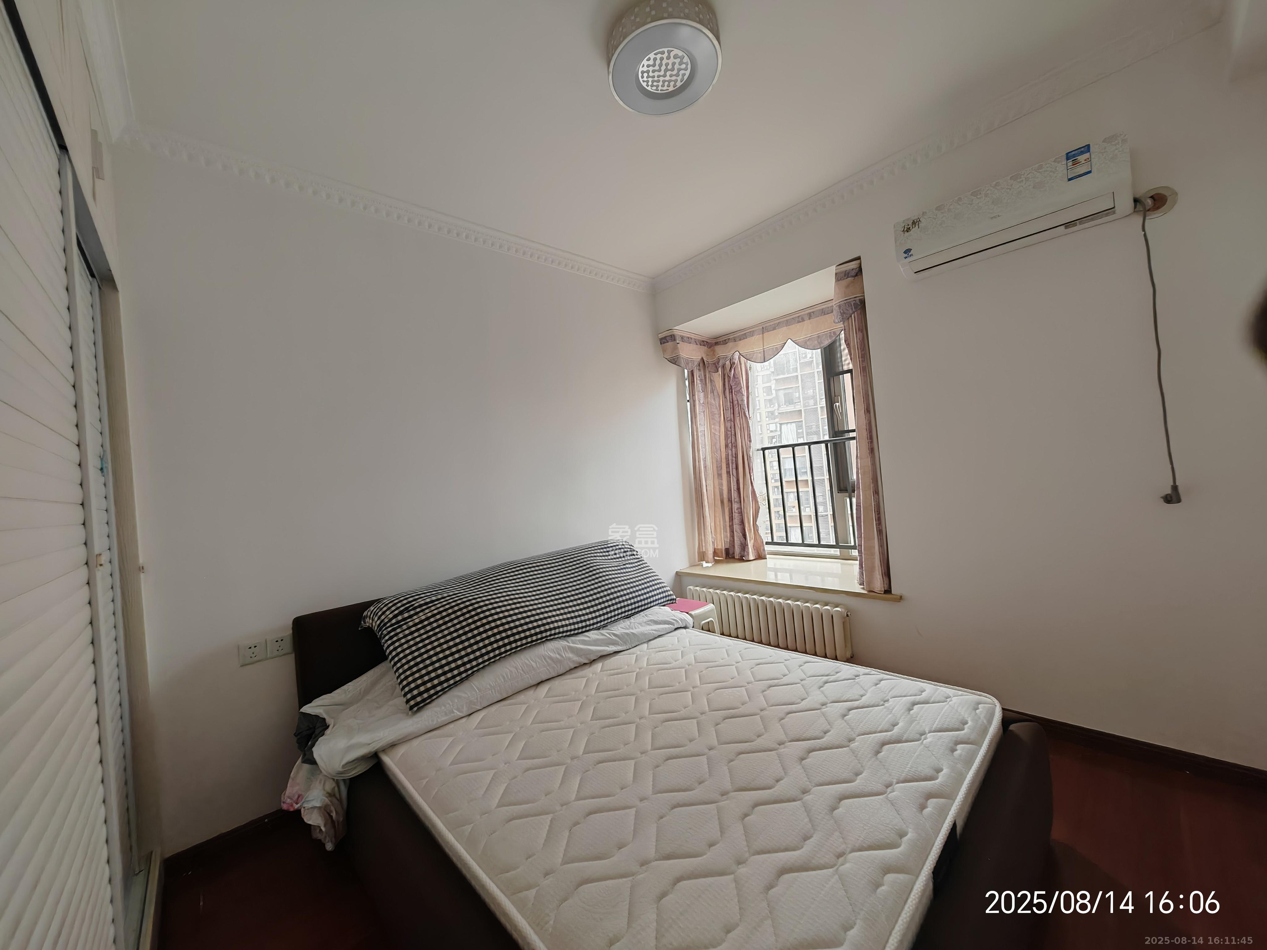 怡海星城 2室2厅1卫 1600.0元/月 怡海星城 2室2厅1卫 1600.0元/月室内图