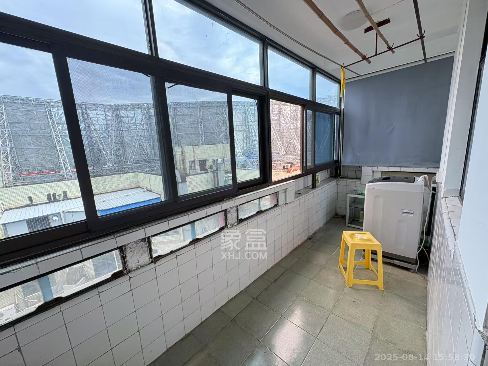 税务局宿舍(人民西路251号)  3室1厅1卫    3200.0元/月 税务局宿舍(人民西路251号)  3室1厅1卫    3200.0元/月室内图