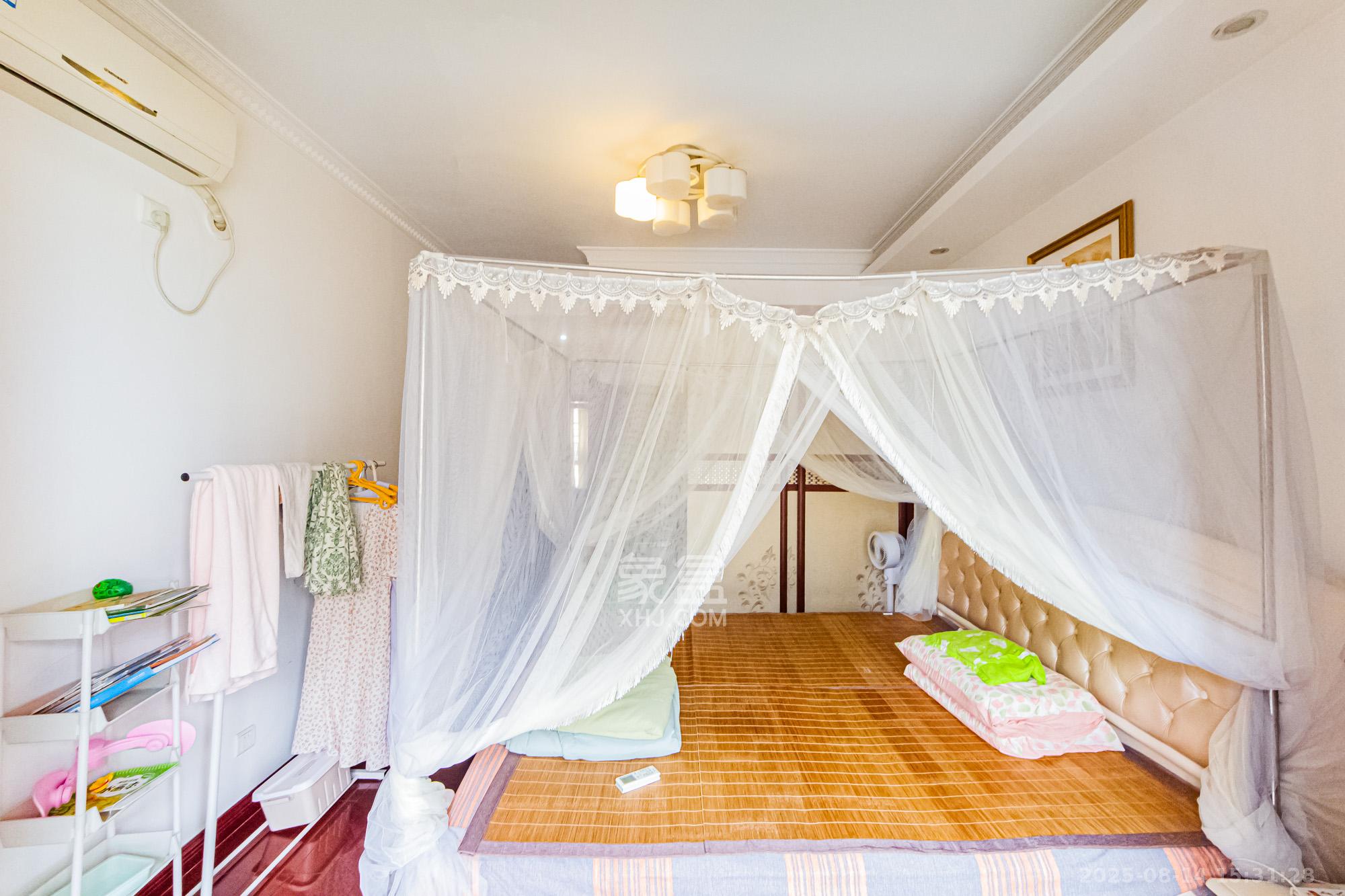 英祥春天 3室2厅2卫 2500.0元/月 英祥春天 3室2厅2卫 2500.0元/月室内图