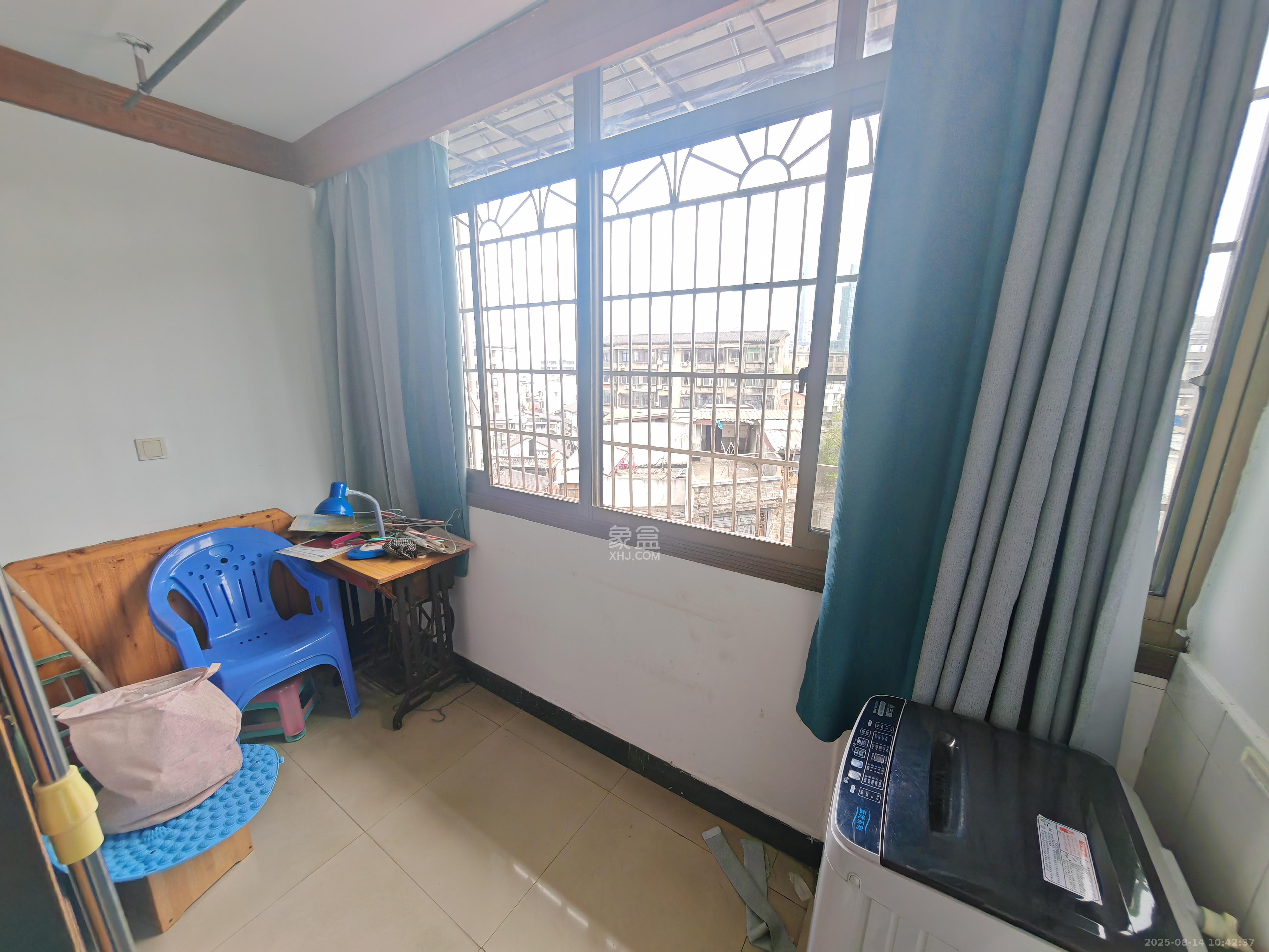 西湖新村  2室1厅1卫   1700.00元/月室内图