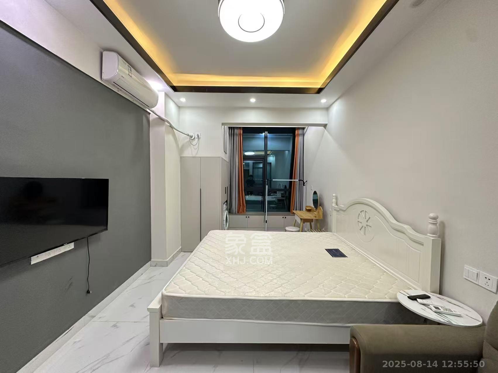 东盈商业广场(华泉城市广场)  1室1厅1卫    1600.0元/月 东盈商业广场(华泉城市广场)  1室1厅1卫    1600.0元/月室内图