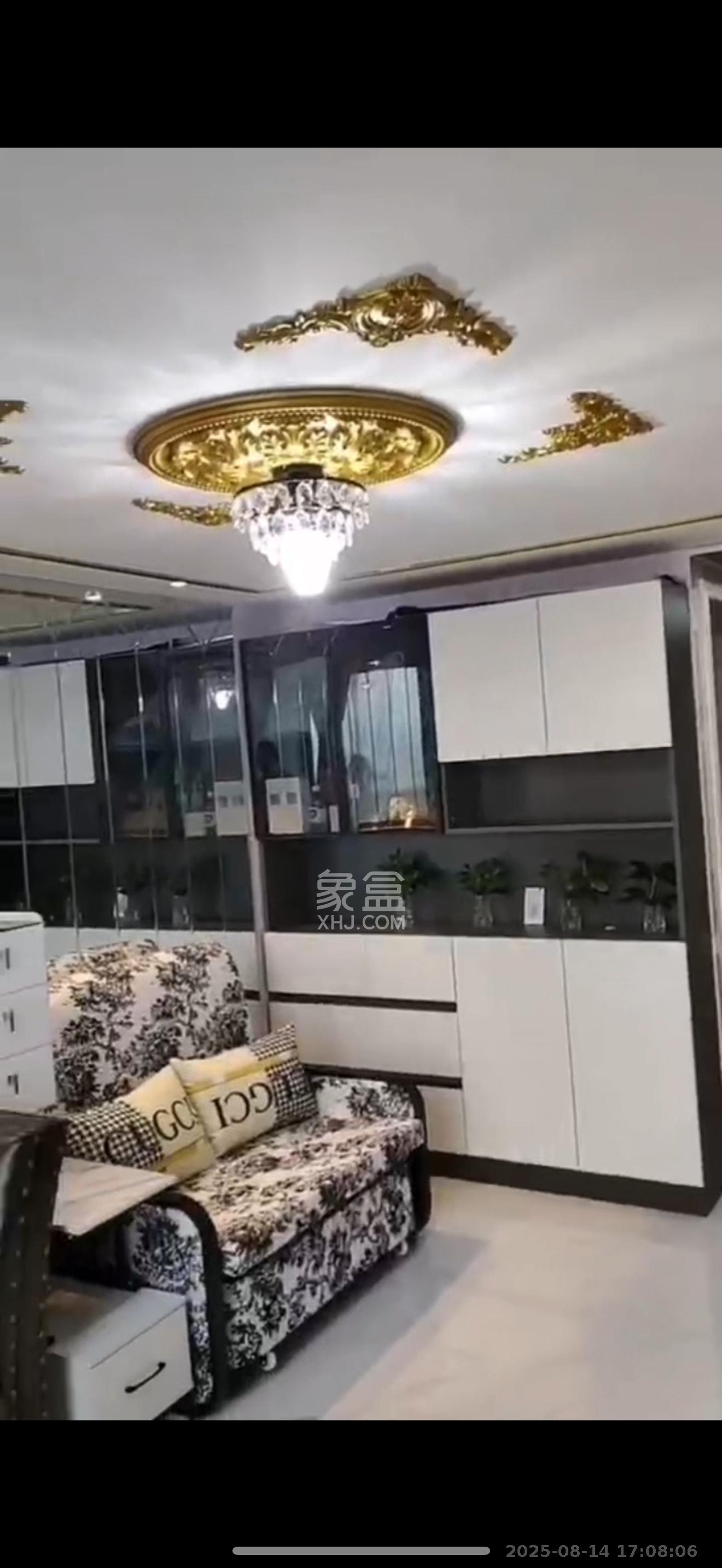 天麓轻奢国际  2室1厅1卫    1900.0元/月室内图