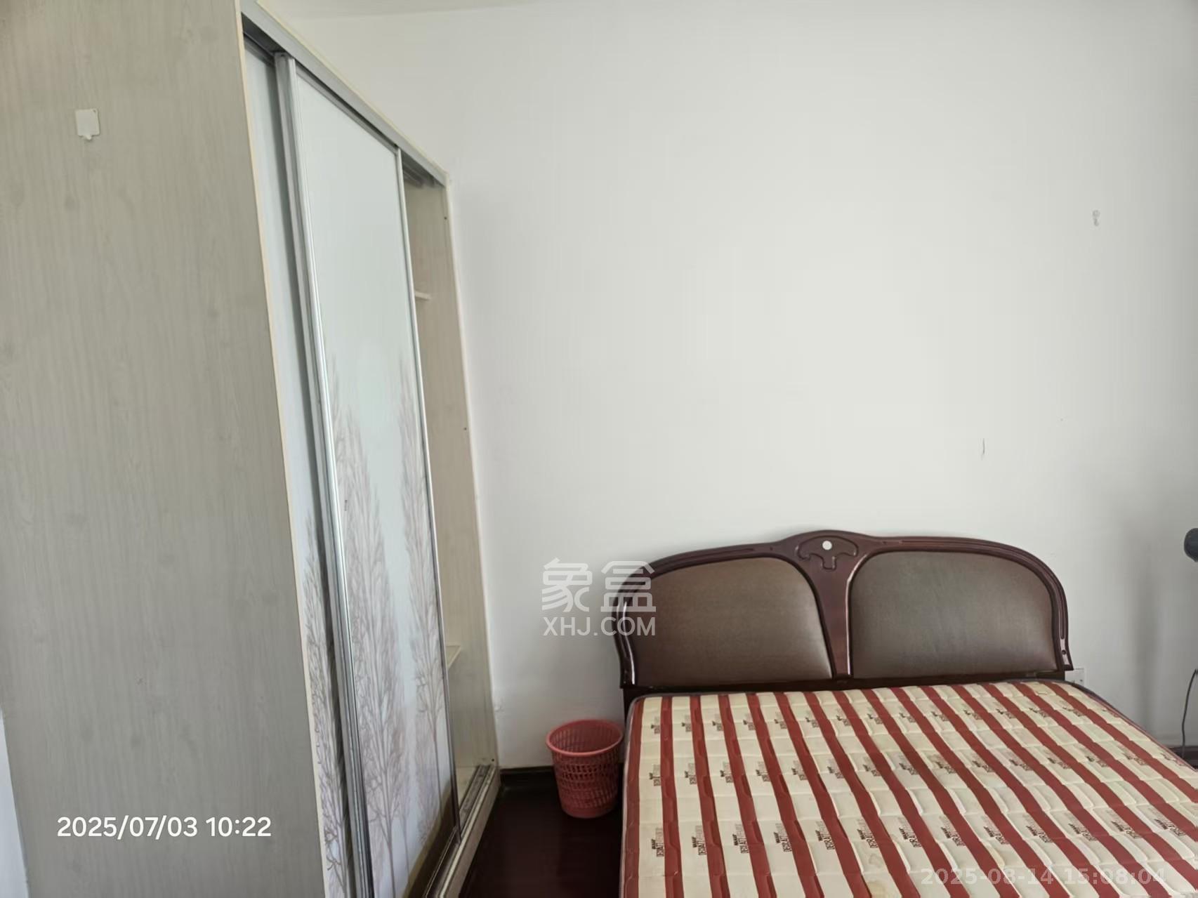 科大景园  2室2厅1卫    1900.0元/月室内图