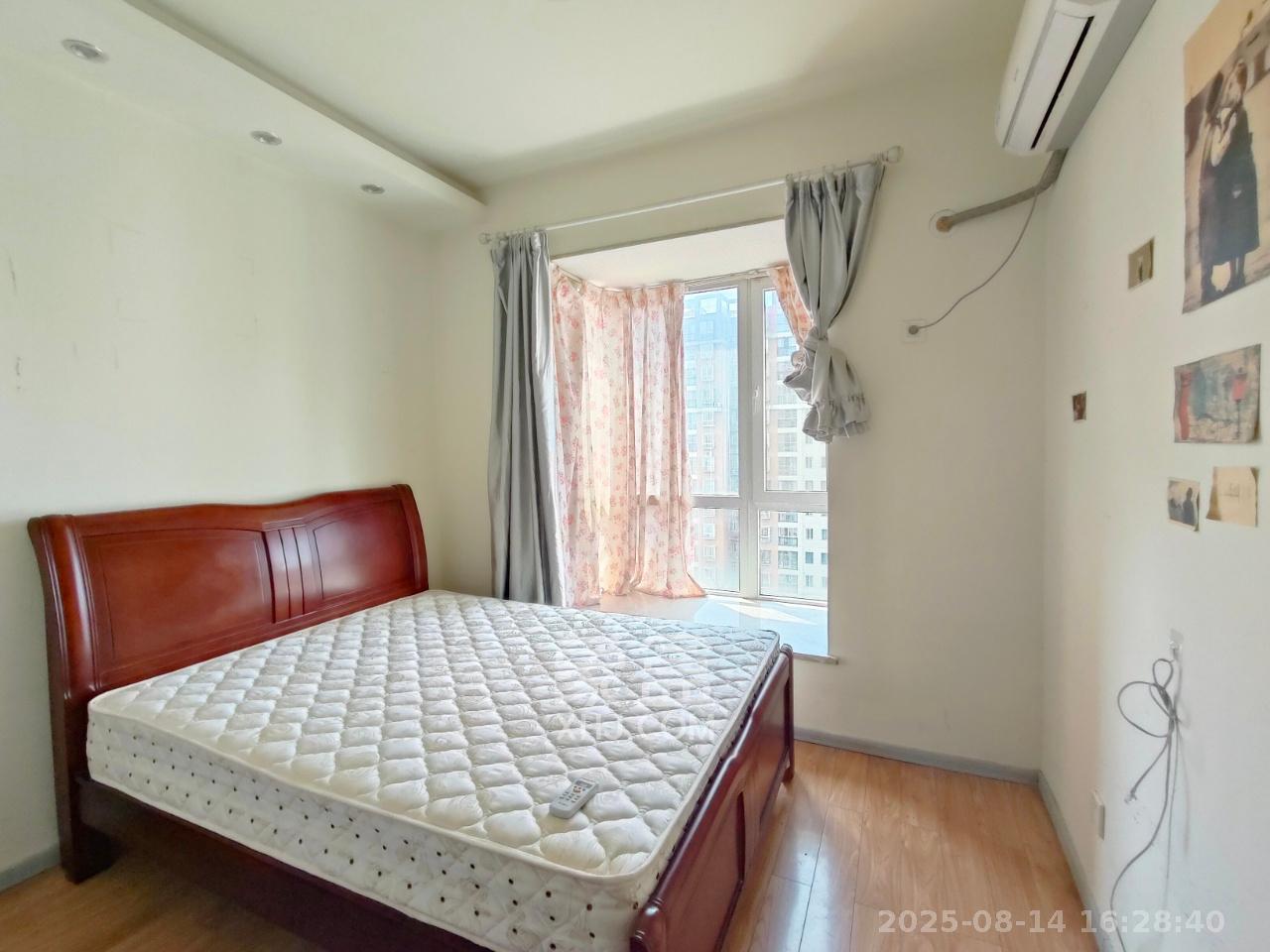 中房F联邦  1室2厅2卫    2200.0元/月 中房F联邦  1室2厅2卫    2200.0元/月室内图