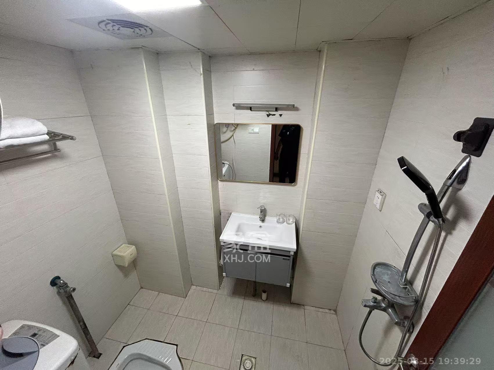 湘水和天下 1室1厅1卫 1300.0元/月 湘水和天下 1室1厅1卫 1300.0元/月室内图