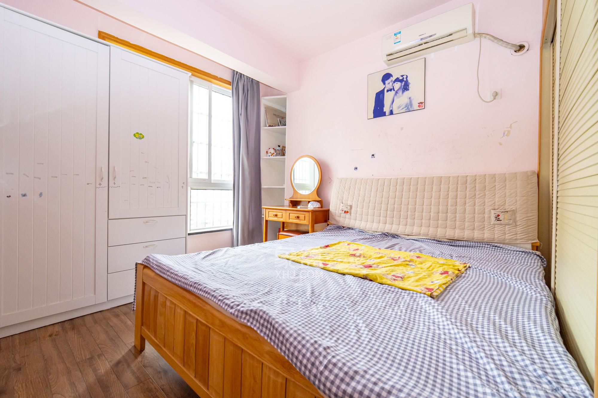 筑梦佳园 3室2厅1卫 59.8万 筑梦佳园 3室2厅1卫 59.8万卧室