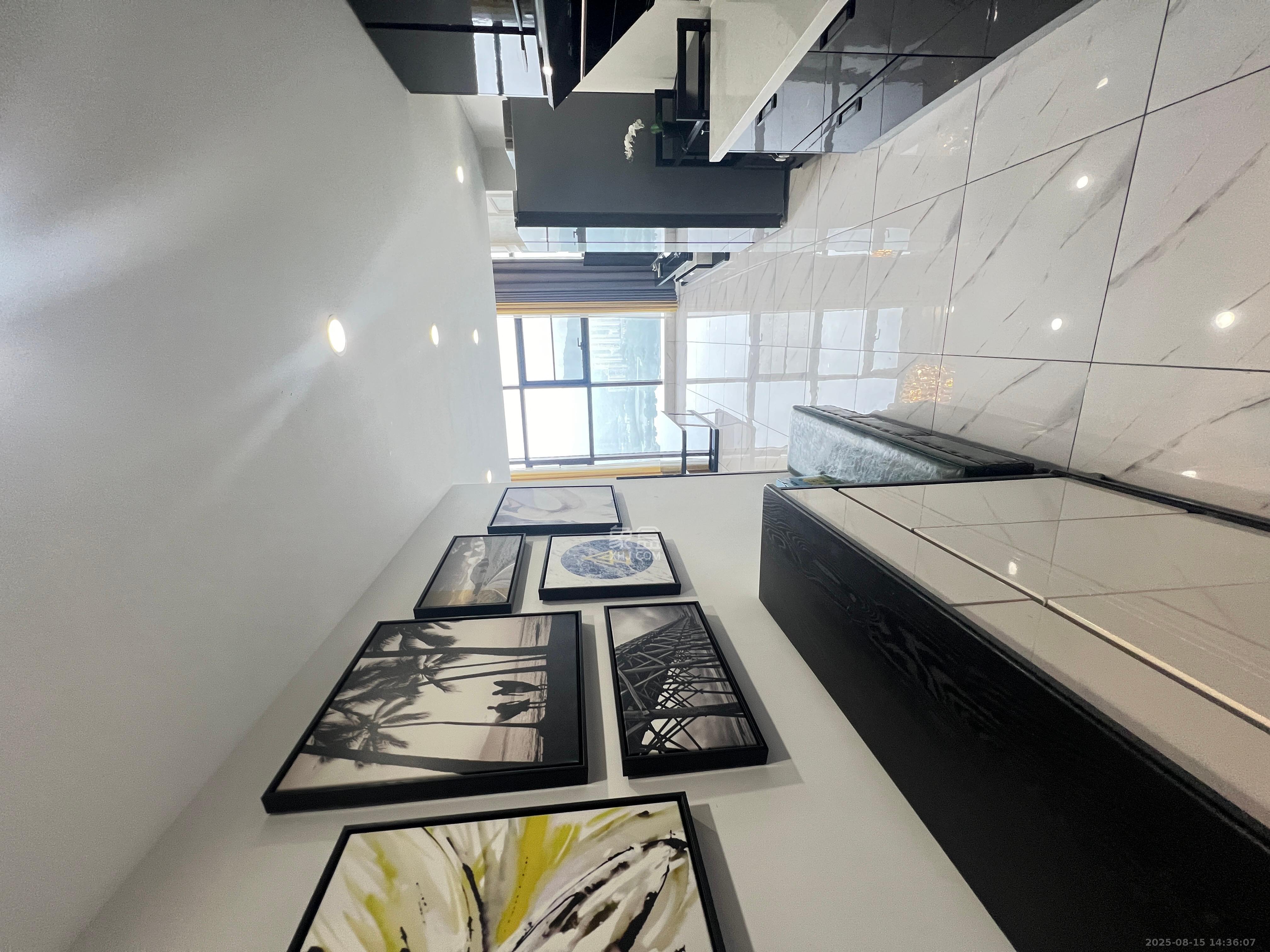 达美溪湖湾  2室1厅1卫    3400.0元/月室内图