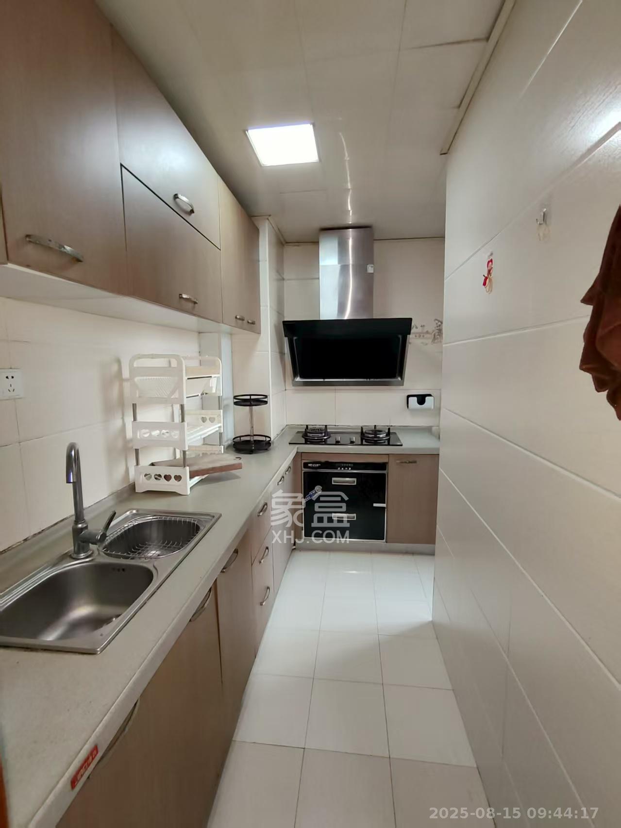 和庄  2室1厅1卫    2000.0元/月室内图