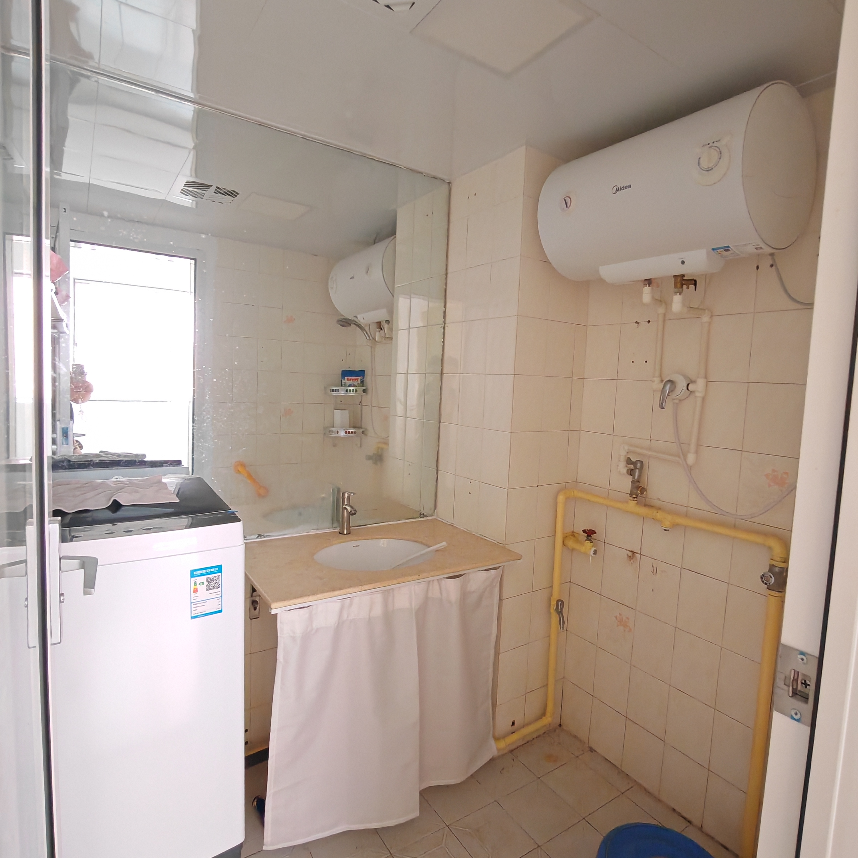 侨诚花园 2室1厅1卫 2200.0元/月 侨诚花园 2室1厅1卫 2200.0元/月室内图