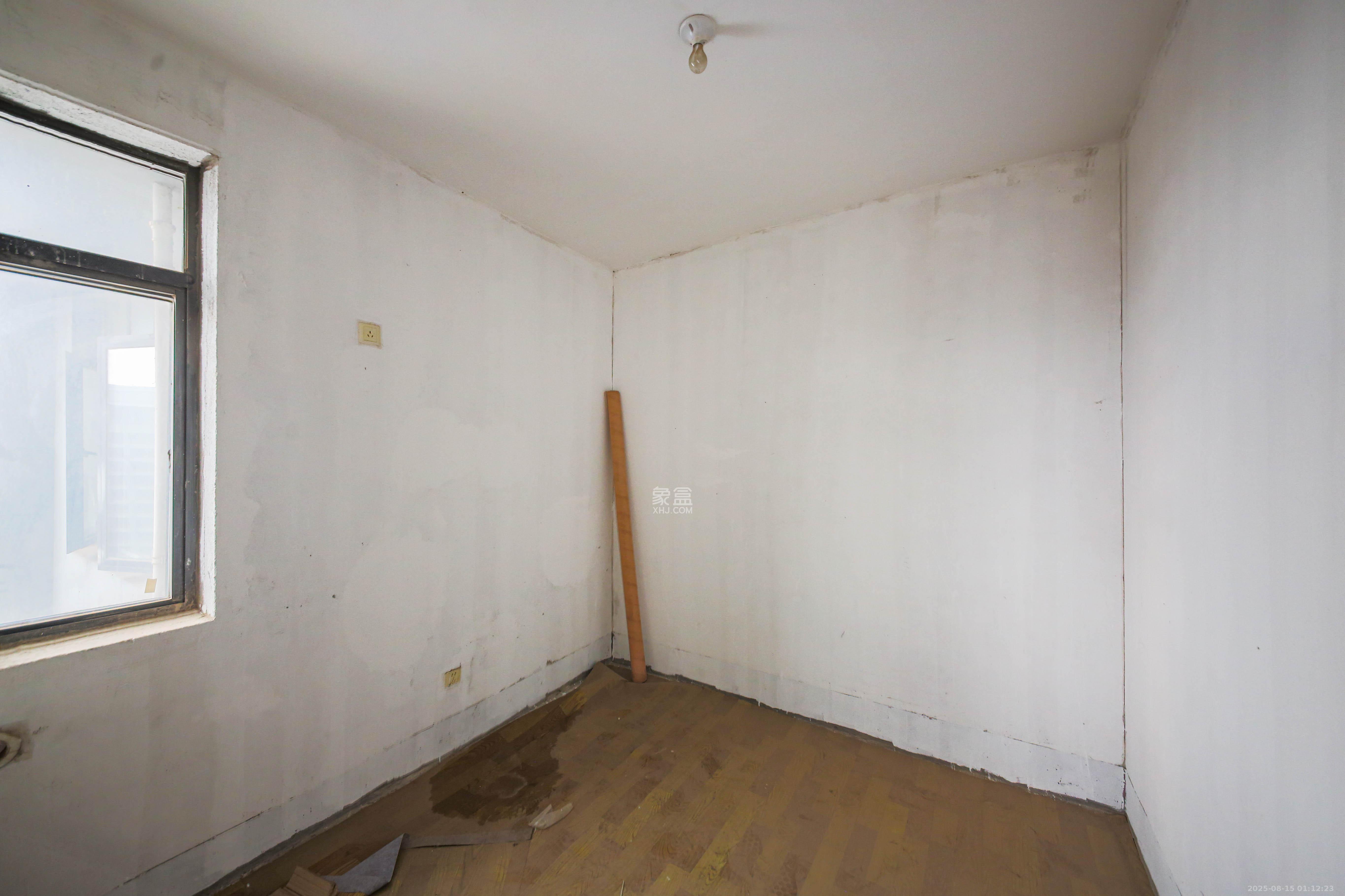 鑫远杰座  2室2厅1卫    58.0万 鑫远杰座  2室2厅1卫    58.0万卧室