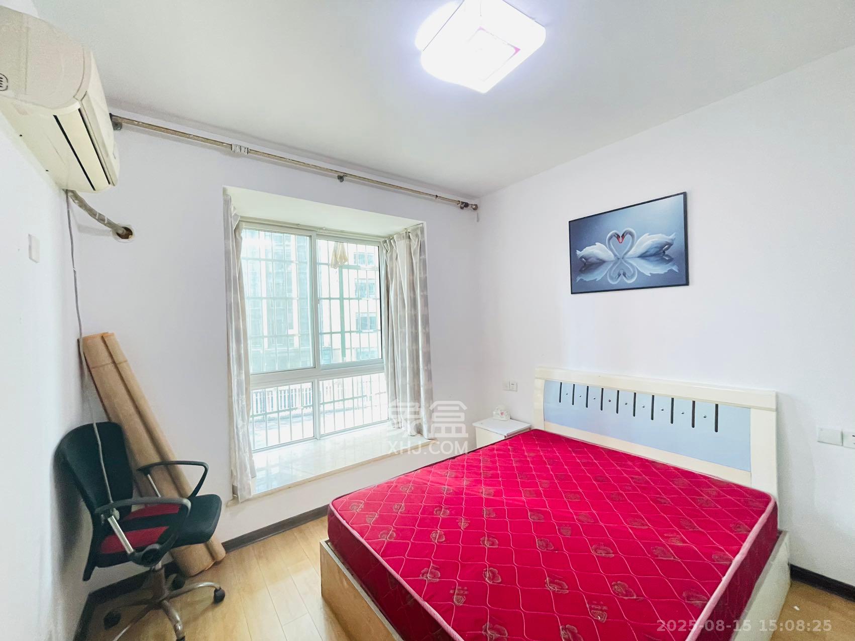 格林星城 3室2厅2卫 2500.0元/月 格林星城 3室2厅2卫 2500.0元/月室内图