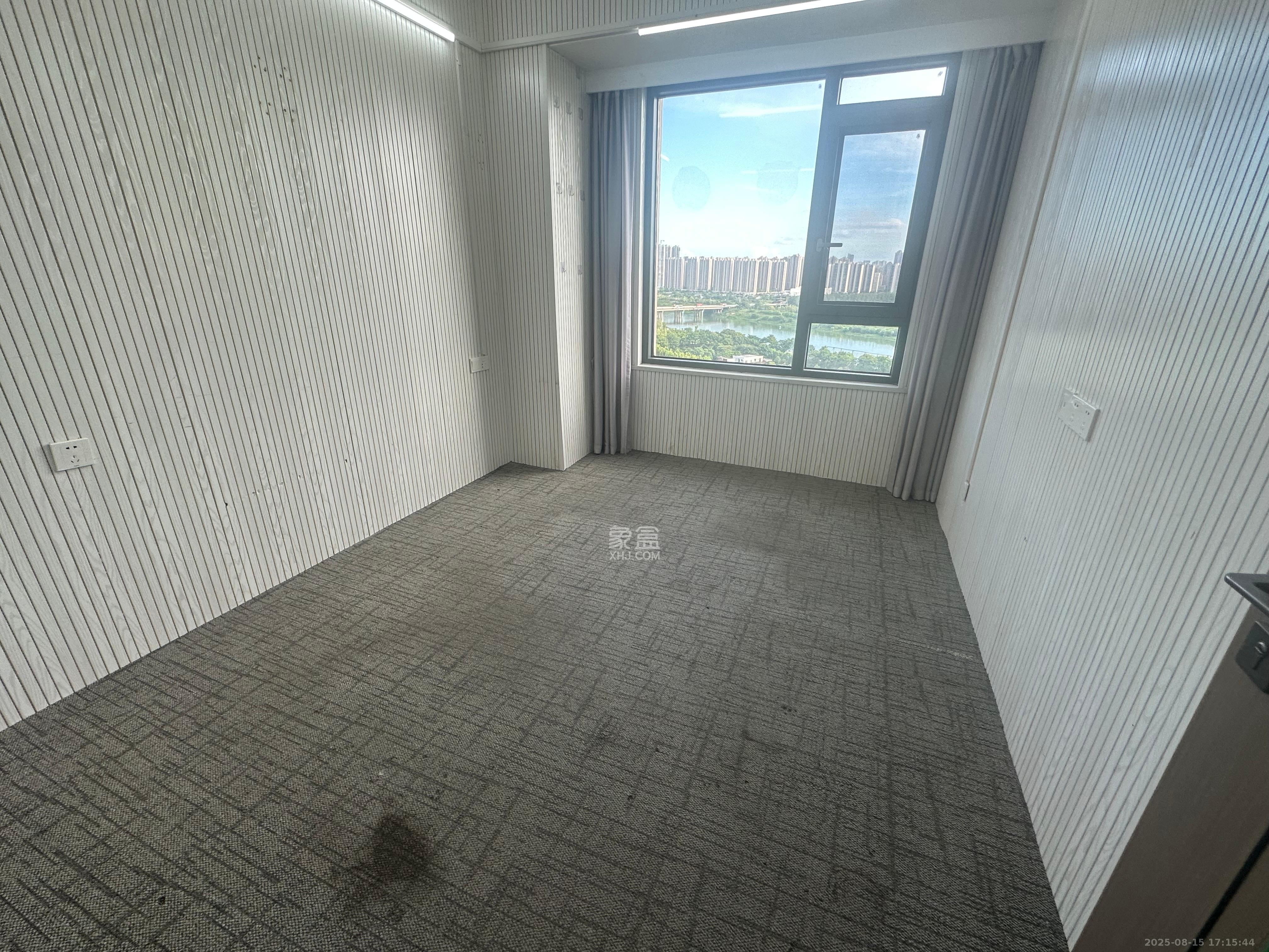 金茂建发观悦  3室2厅2卫   3500.00元/月室内图