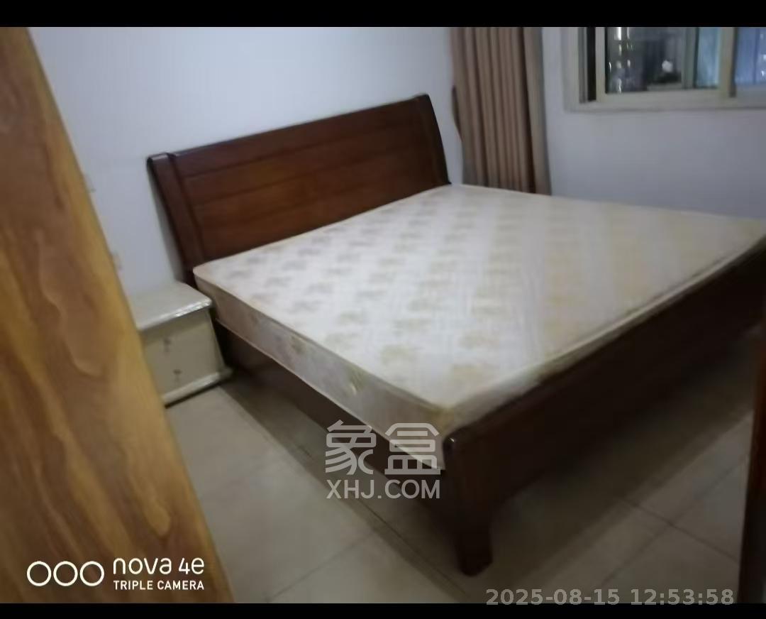 泊林晶城  3室2厅1卫   2000.00元/月室内图