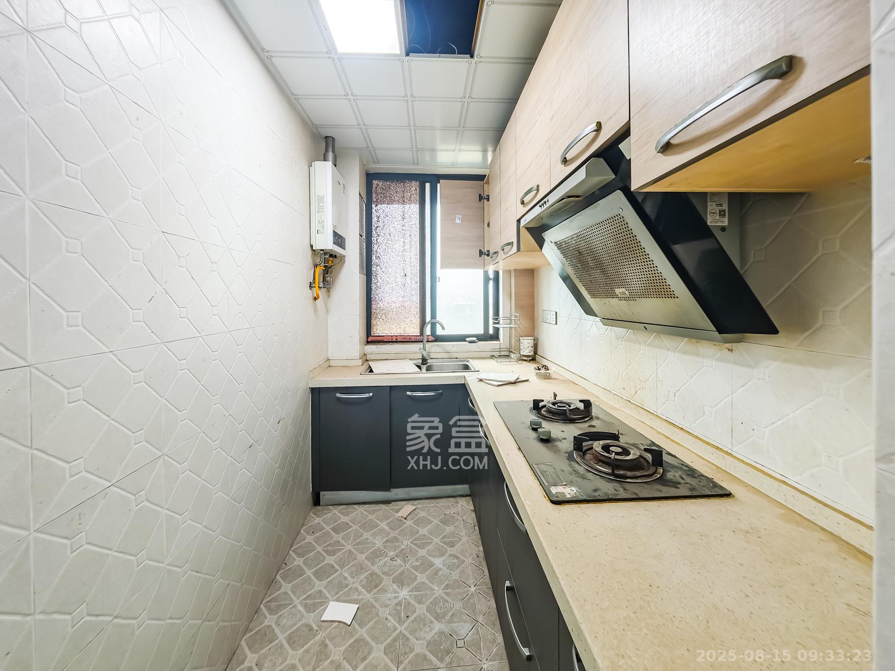 绿地海外滩一期 3室1厅1卫 1900.0元/月 绿地海外滩一期 3室1厅1卫 1900.0元/月室内图