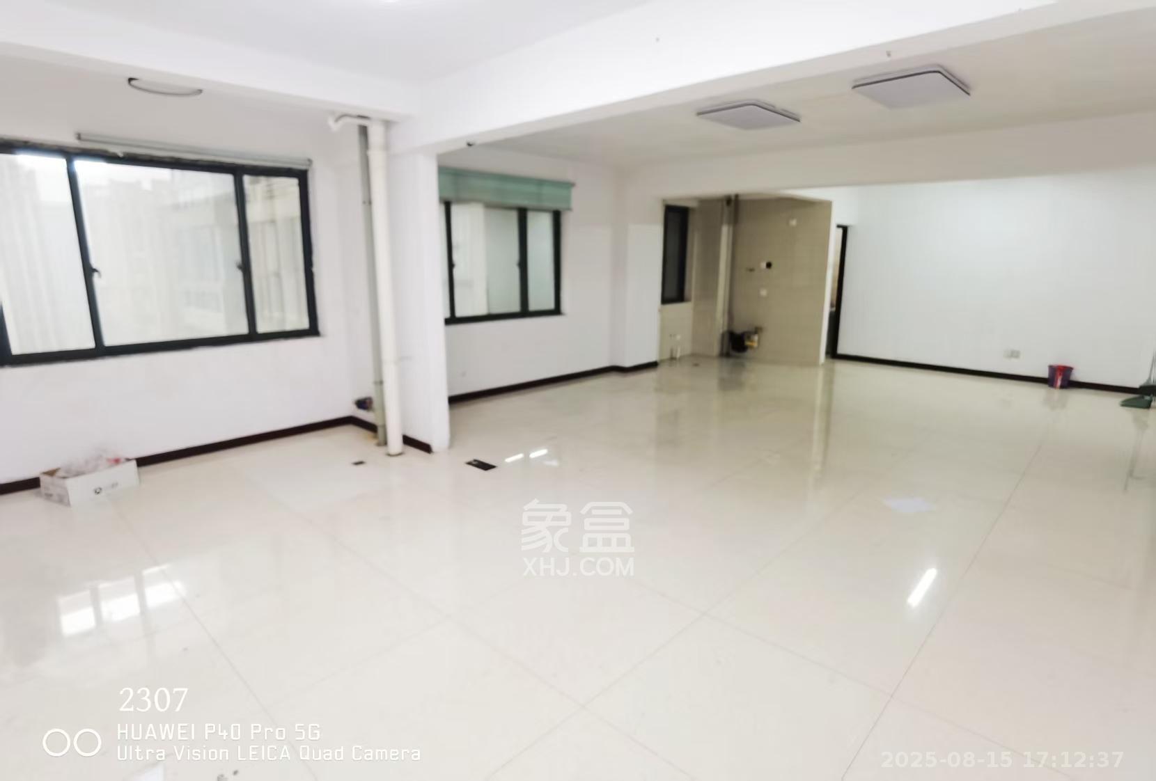 芙蓉蓉苑 2室1厅1卫 2000.0元/月 芙蓉蓉苑 2室1厅1卫 2000.0元/月室内图