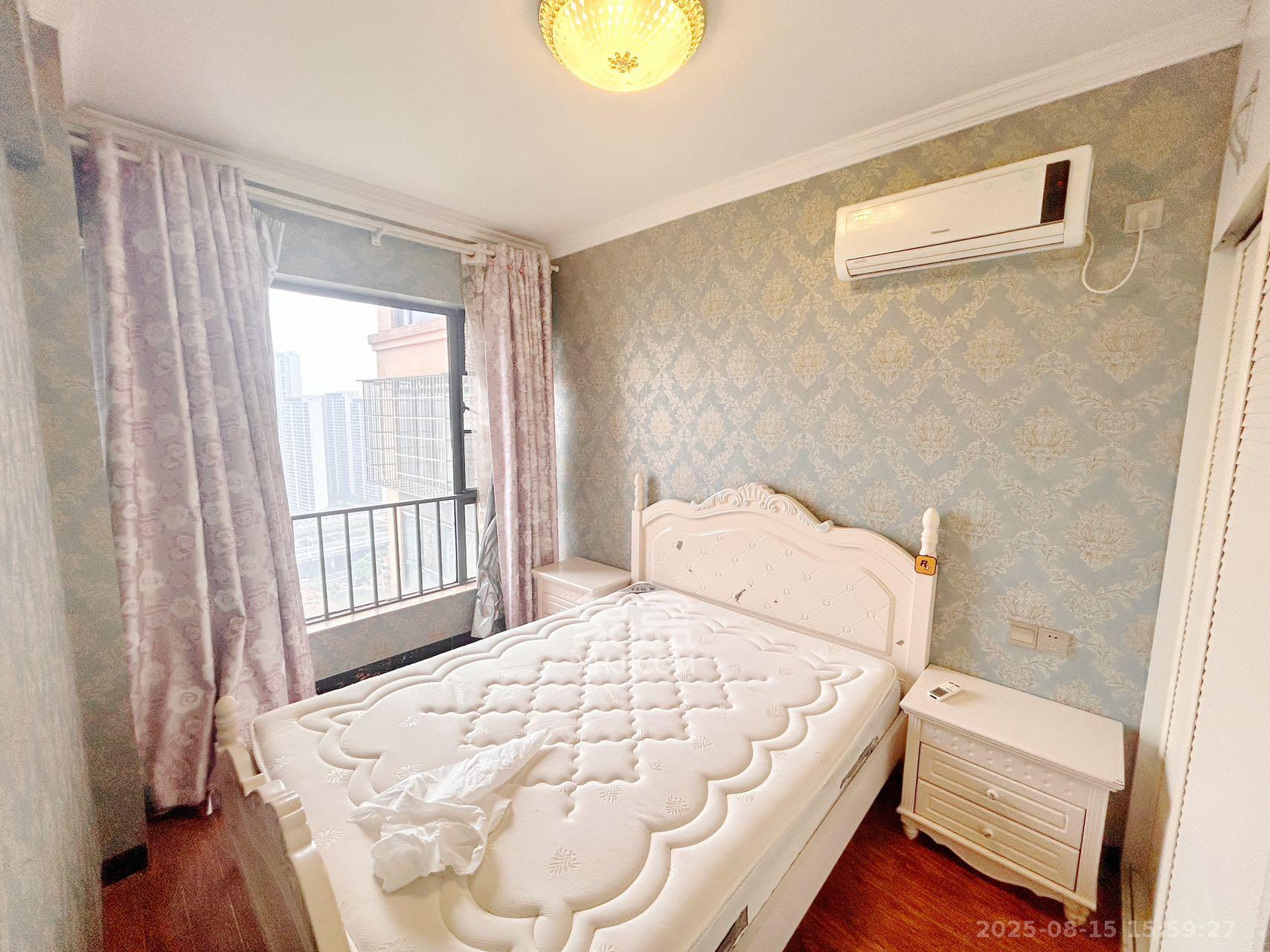 中城丽景香山园 3室2厅1卫 3200.0元/月 中城丽景香山园 3室2厅1卫 3200.0元/月室内图