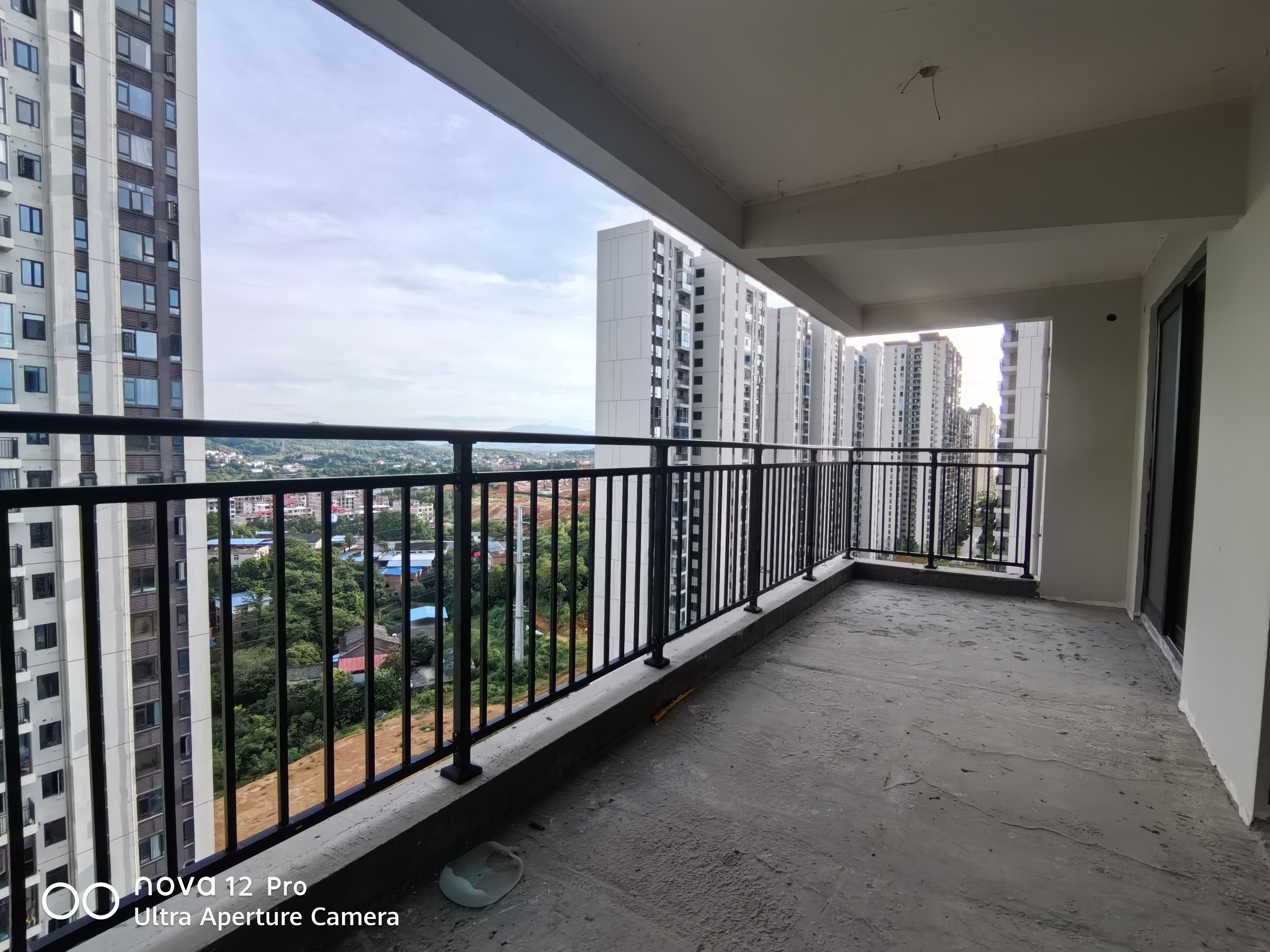 碧桂园正央时代 4室2厅2卫 68.8万 碧桂园正央时代 4室2厅2卫 68.8万阳台