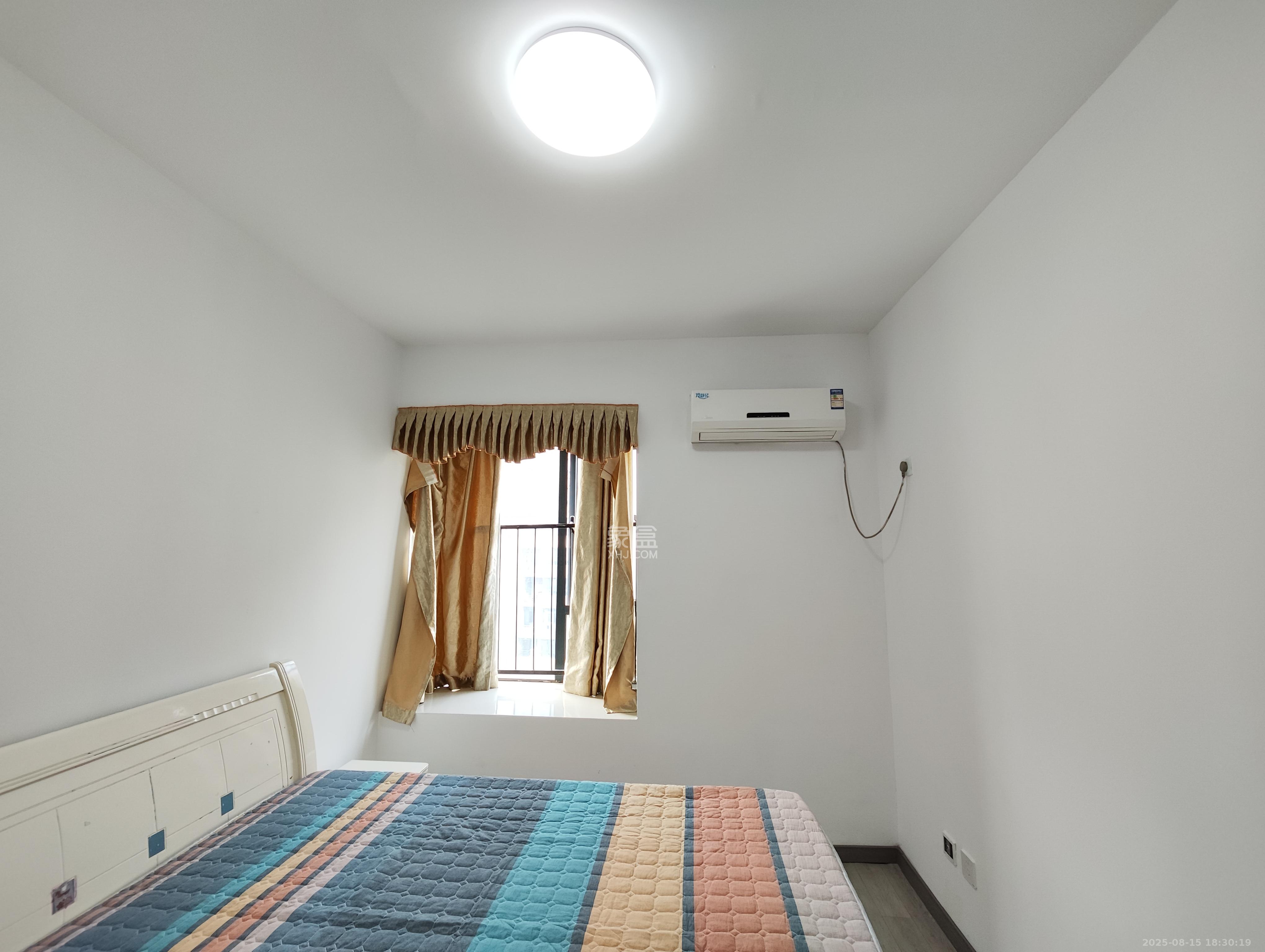 长房时代城 3室2厅1卫 2100.0元/月 长房时代城 3室2厅1卫 2100.0元/月室内图