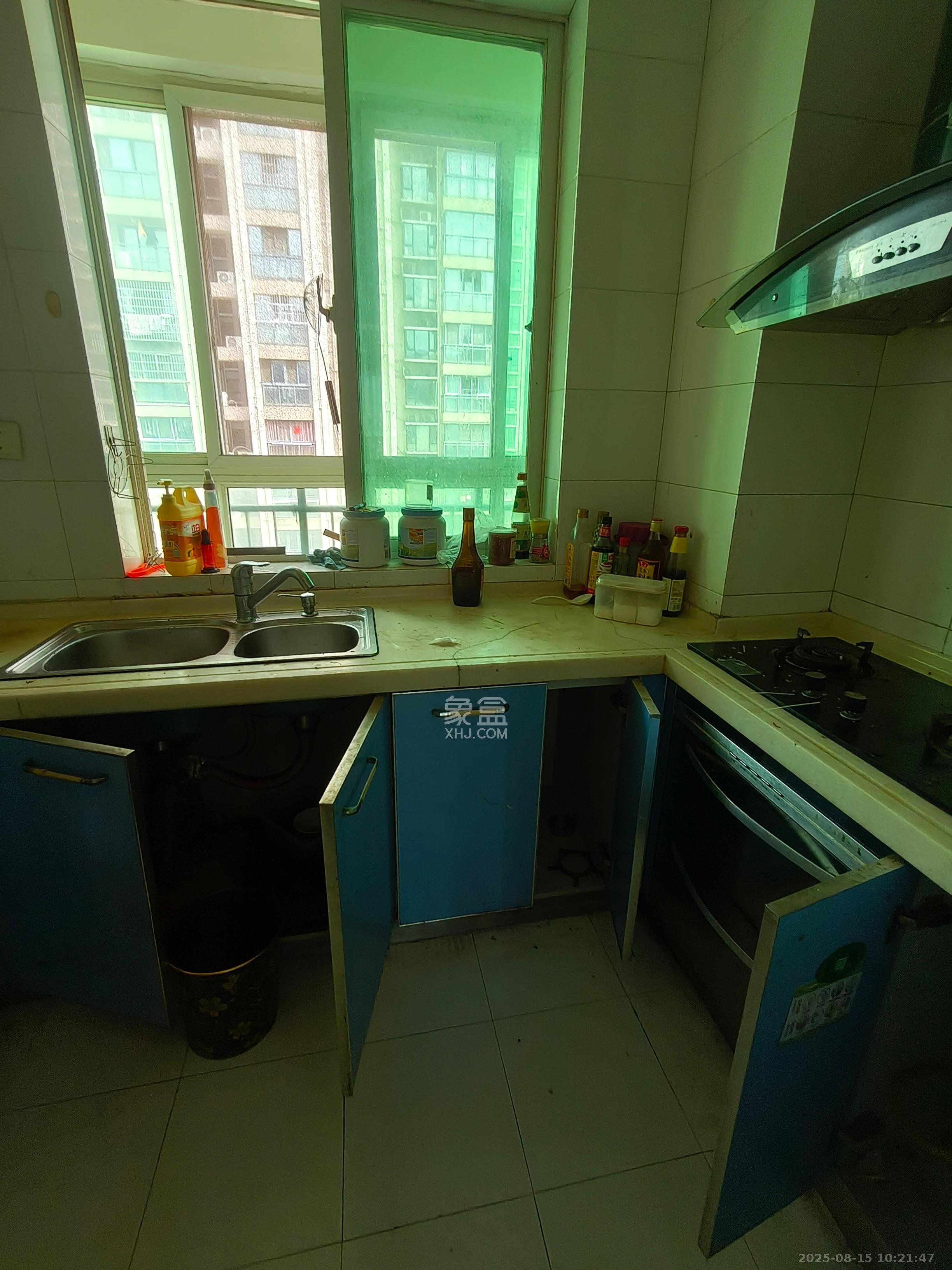 锦湘国际星城一期(锦美苑)  4室2厅2卫    2600.0元/月 锦湘国际星城一期(锦美苑)  4室2厅2卫    2600.0元/月室内图