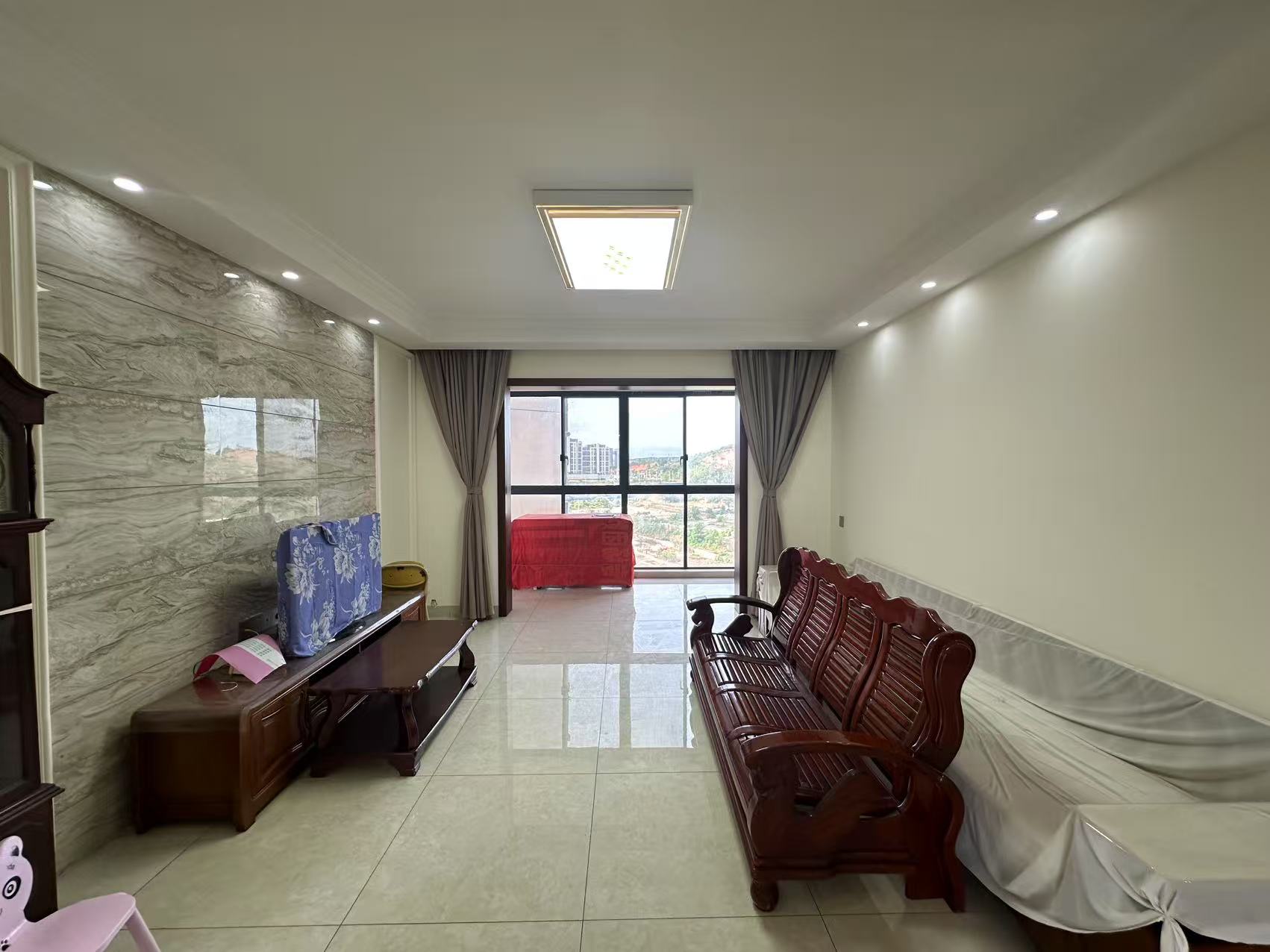 武广国际学苑  3室2厅2卫    95.0万 武广国际学苑  3室2厅2卫    95.0万室内图