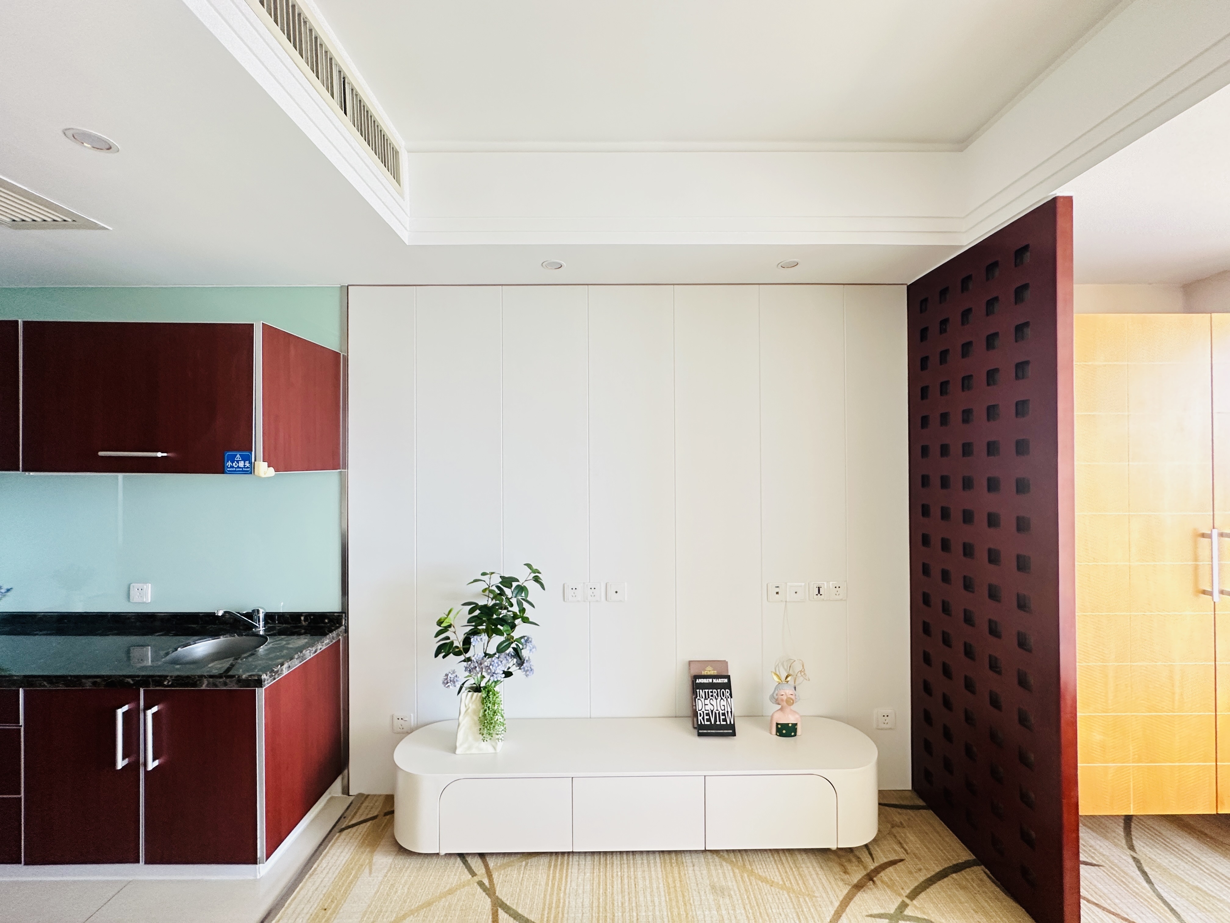 明光国际大酒店  1室1厅1卫    42.0万 明光国际大酒店  1室1厅1卫    42.0万客厅