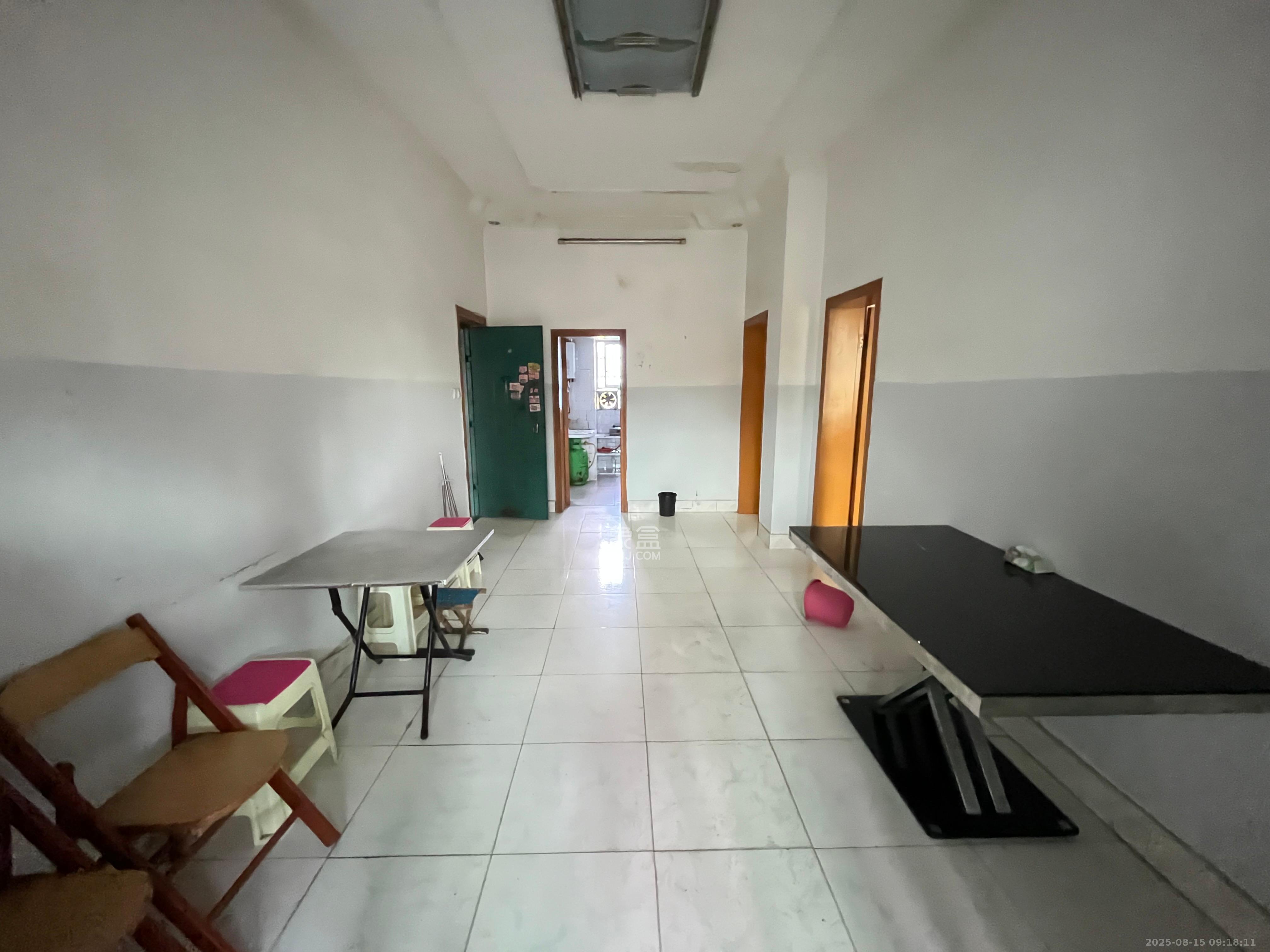 标准件厂宿舍（长沙标准件总厂宿舍）  2室1厅1卫    900.0元/月室内图