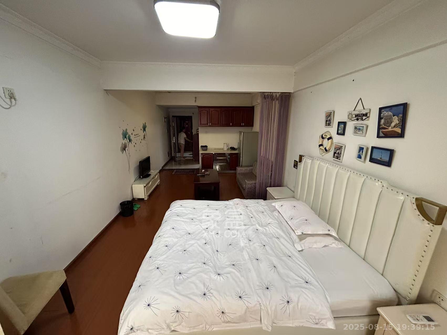 湘水和天下 1室1厅1卫 1300.0元/月 湘水和天下 1室1厅1卫 1300.0元/月室内图