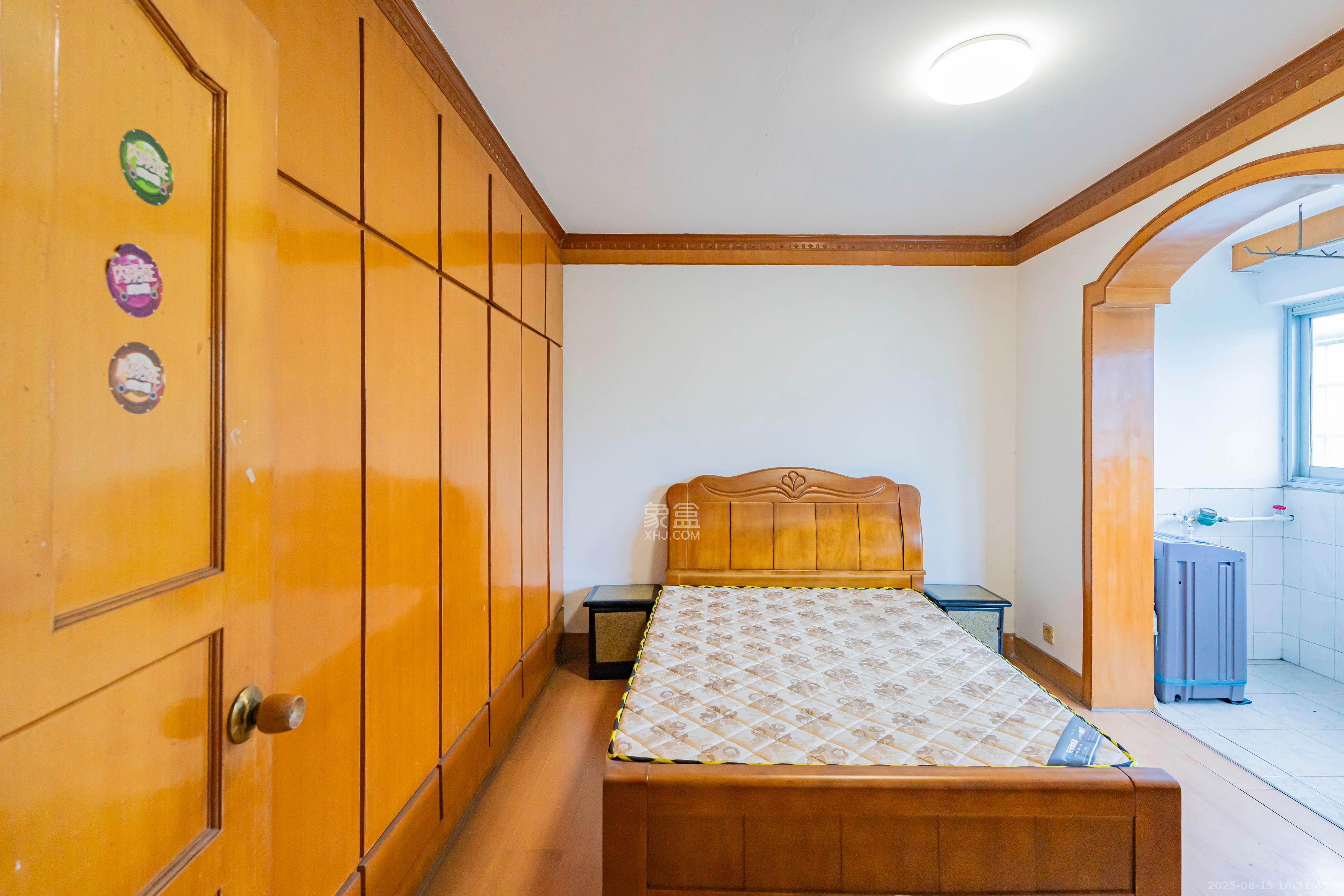 金帆小区  2室2厅1卫    45.5万 金帆小区  2室2厅1卫    45.5万卧室