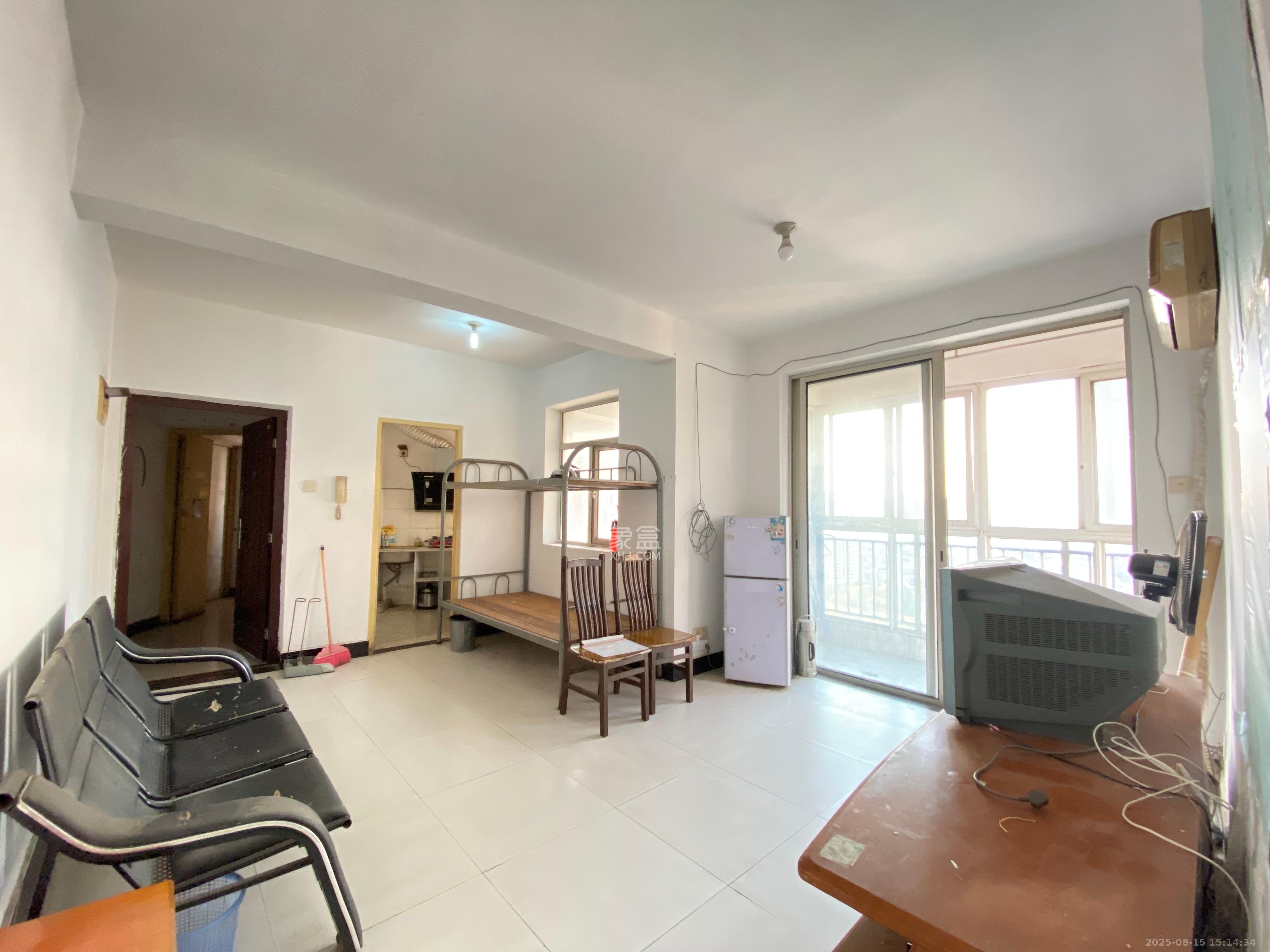 凯通国际城(凯通朝庭) 3室1厅1卫 2200.0元/月 凯通国际城(凯通朝庭) 3室1厅1卫 2200.0元/月室内图