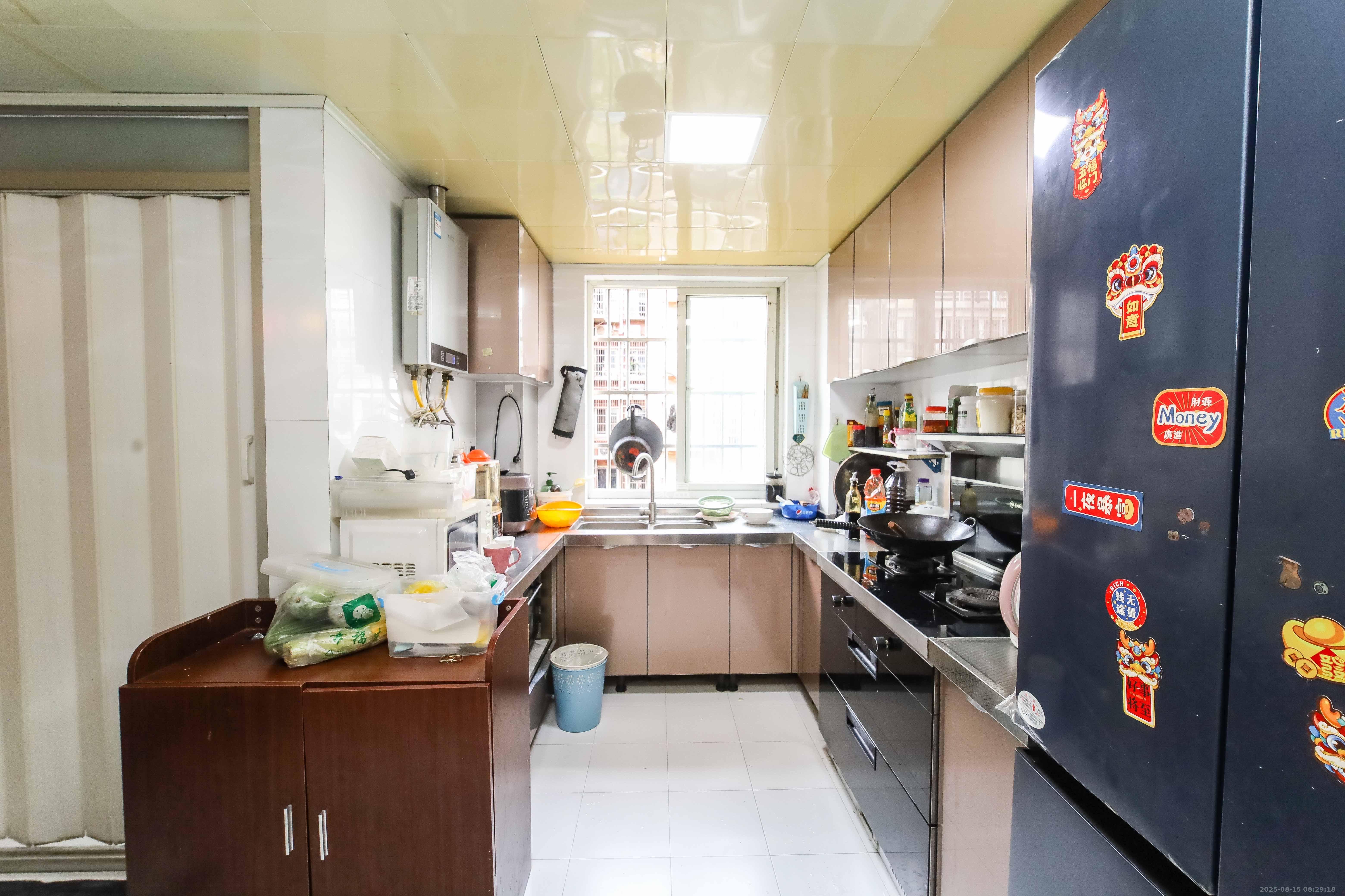 紫薇鑫园 3室1厅2卫 2500.0元/月 紫薇鑫园 3室1厅2卫 2500.0元/月室内图