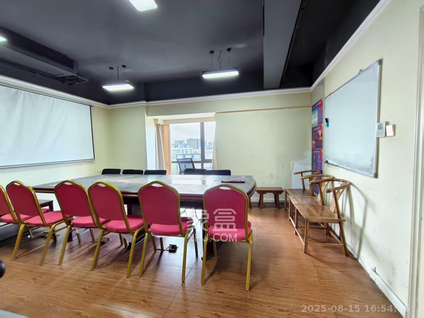 建安新商汇 4室2厅2卫 10800.0元/月 建安新商汇 4室2厅2卫 10800.0元/月室内图