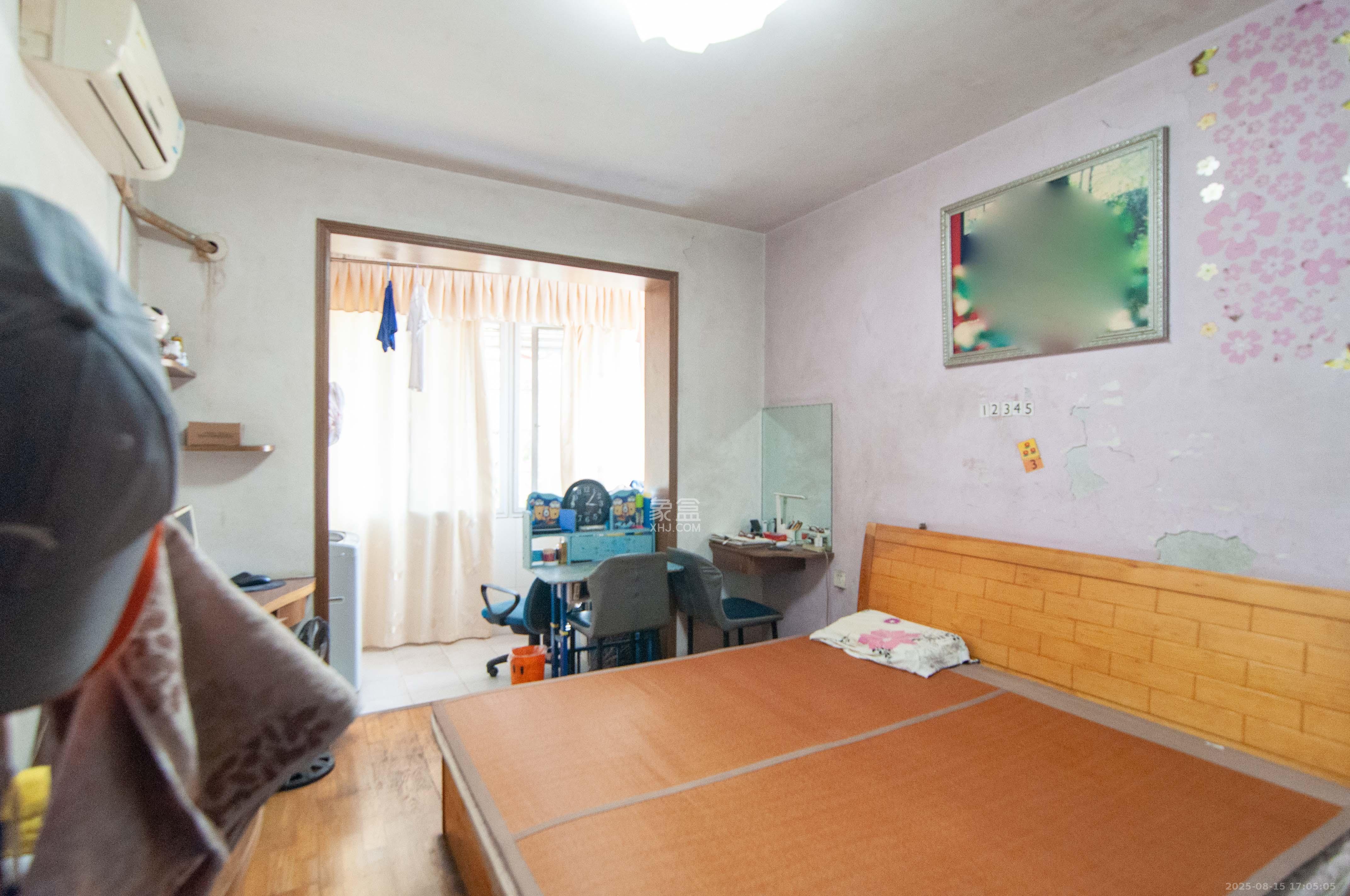 玛依拉山庄 2室2厅1卫 76.0万 玛依拉山庄 2室2厅1卫 76.0万其他