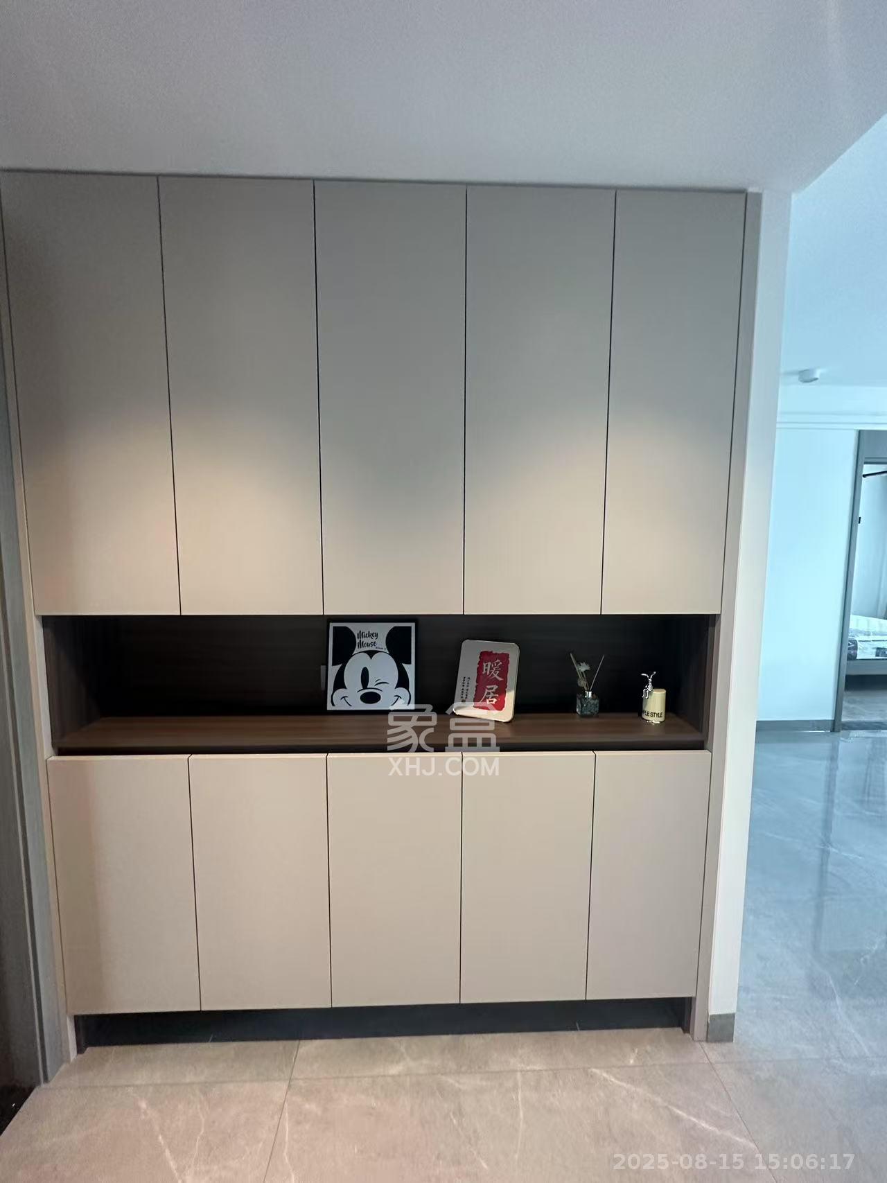 长沙院子 3室2厅2卫 2000.0元/月 长沙院子 3室2厅2卫 2000.0元/月室内图