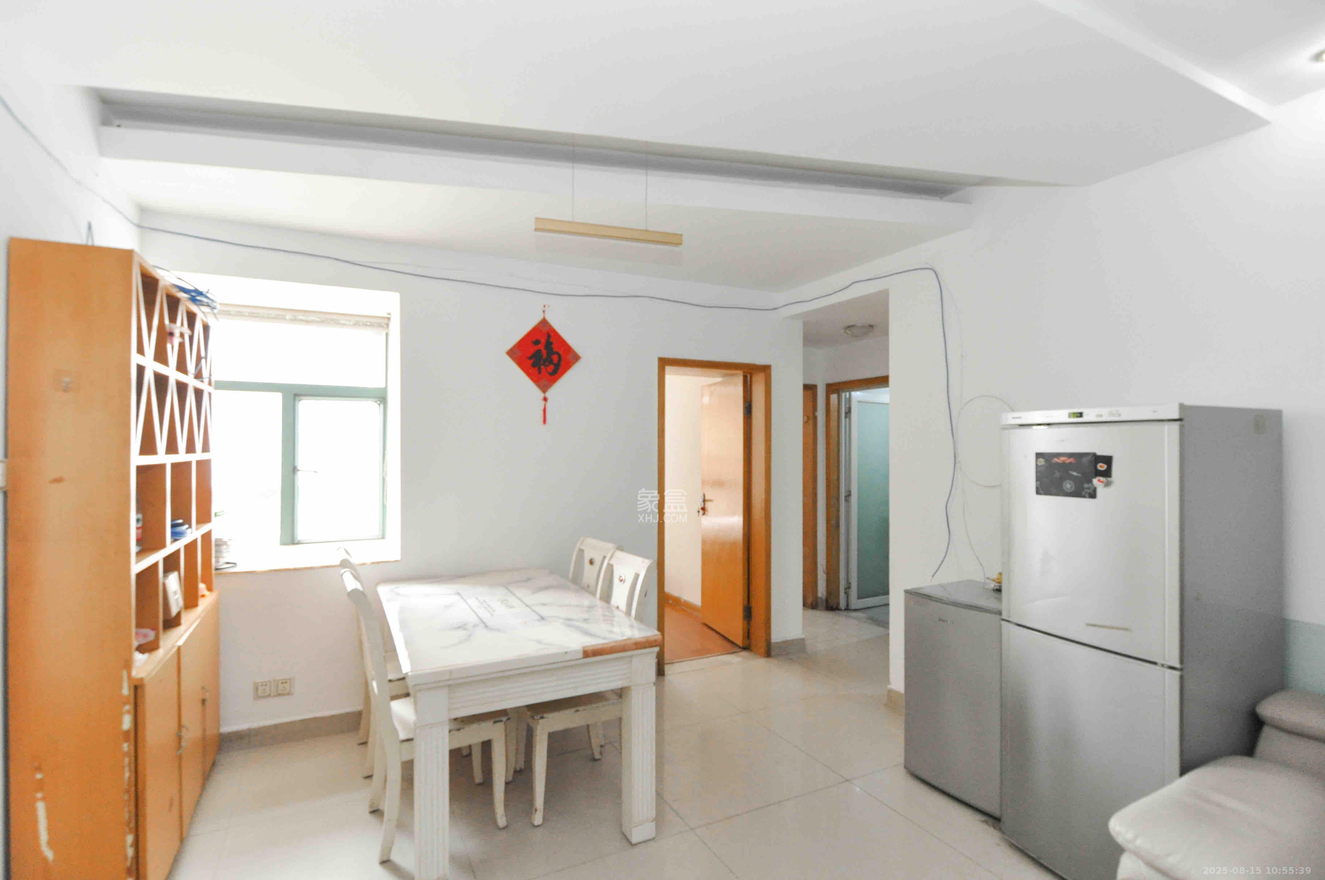 望兴景园一期 3室2厅2卫 2400.0元/月 望兴景园一期 3室2厅2卫 2400.0元/月室内图