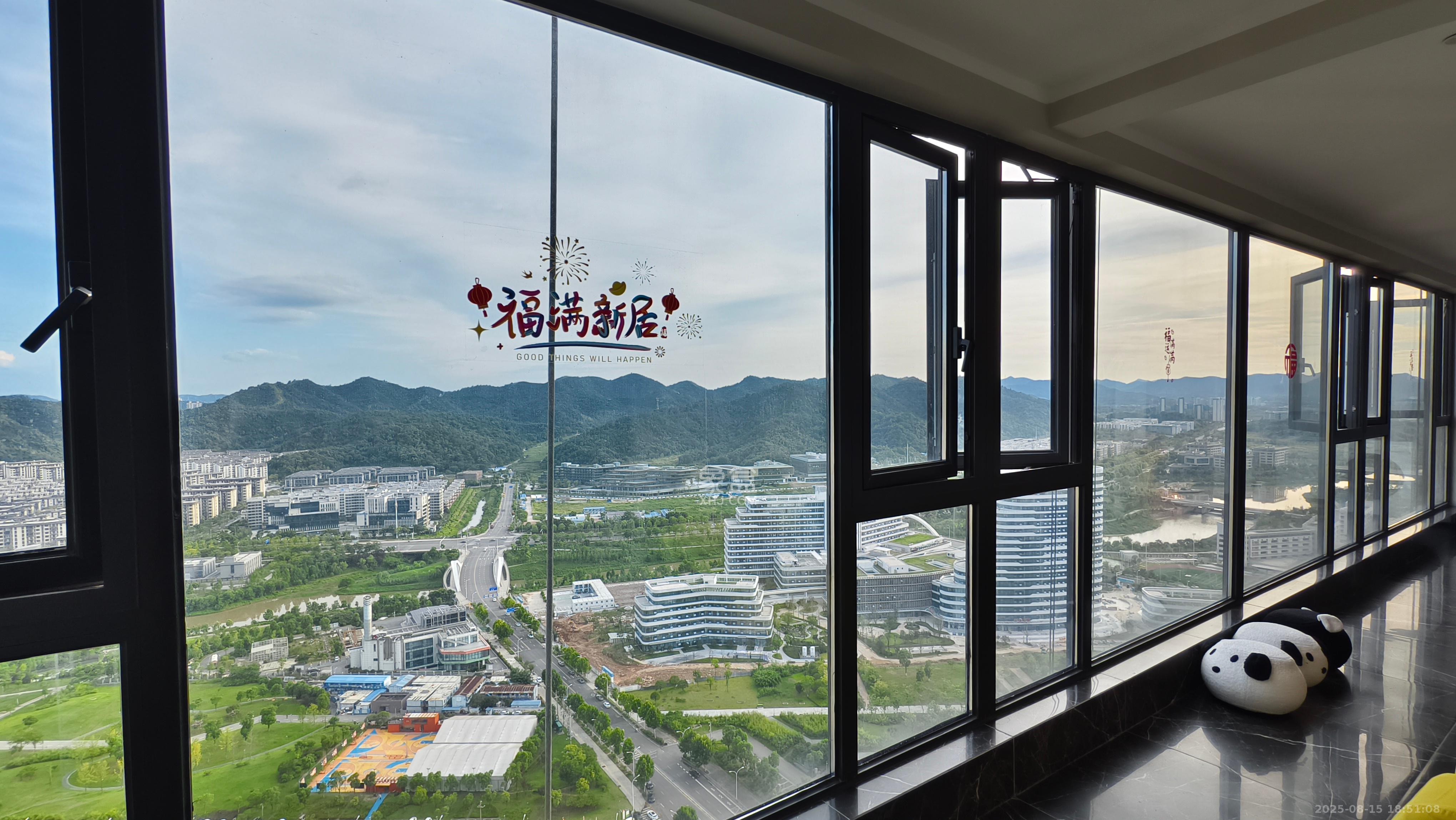 绿地麓云国际一期  6室2厅3卫    8500.0元/月室内图