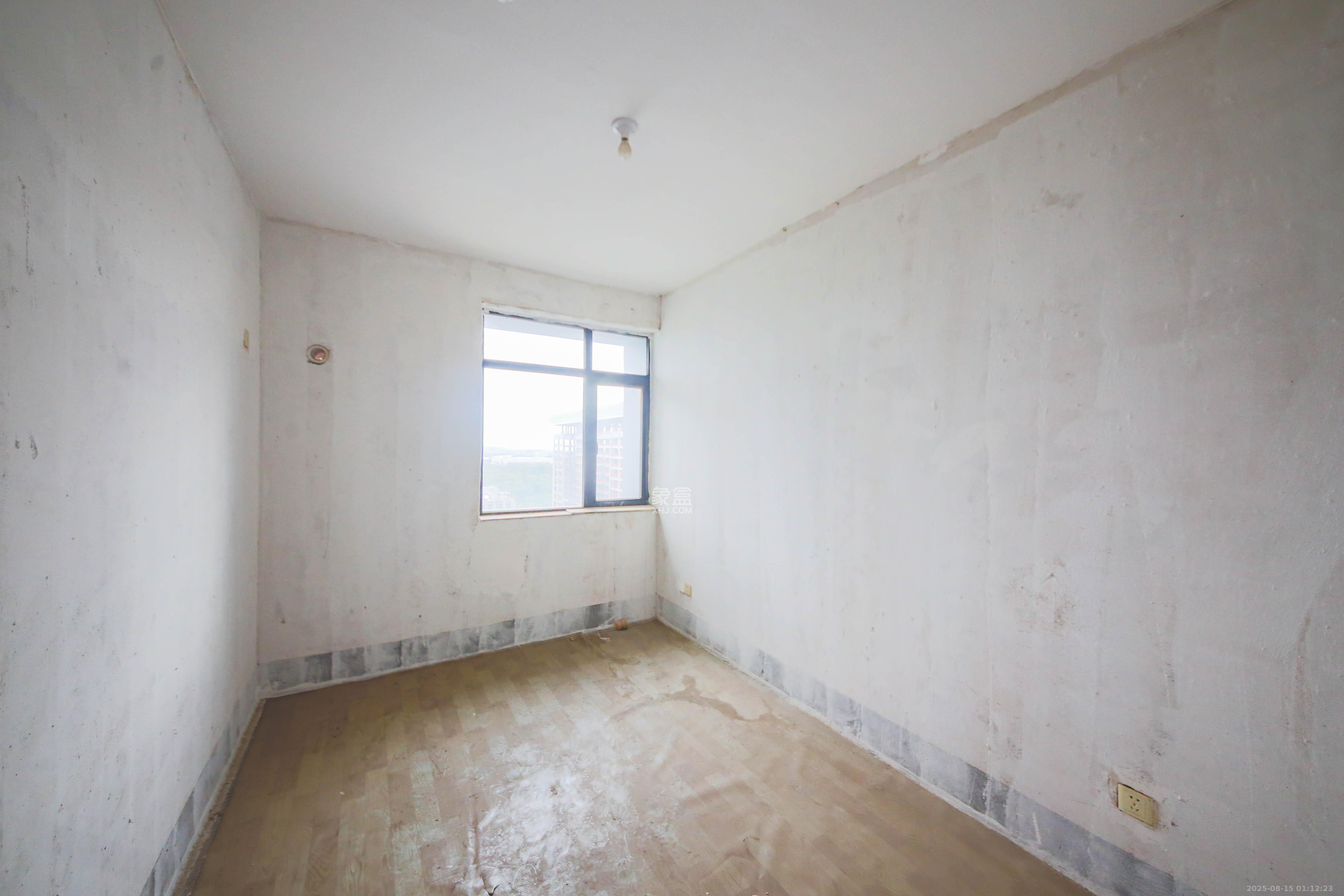 鑫远杰座  2室2厅1卫    58.0万 鑫远杰座  2室2厅1卫    58.0万卧室