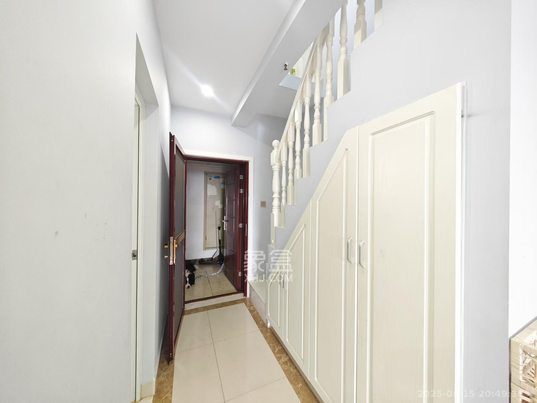 宏聚地中海 2室1厅2卫 1400.0元/月 宏聚地中海 2室1厅2卫 1400.0元/月室内图