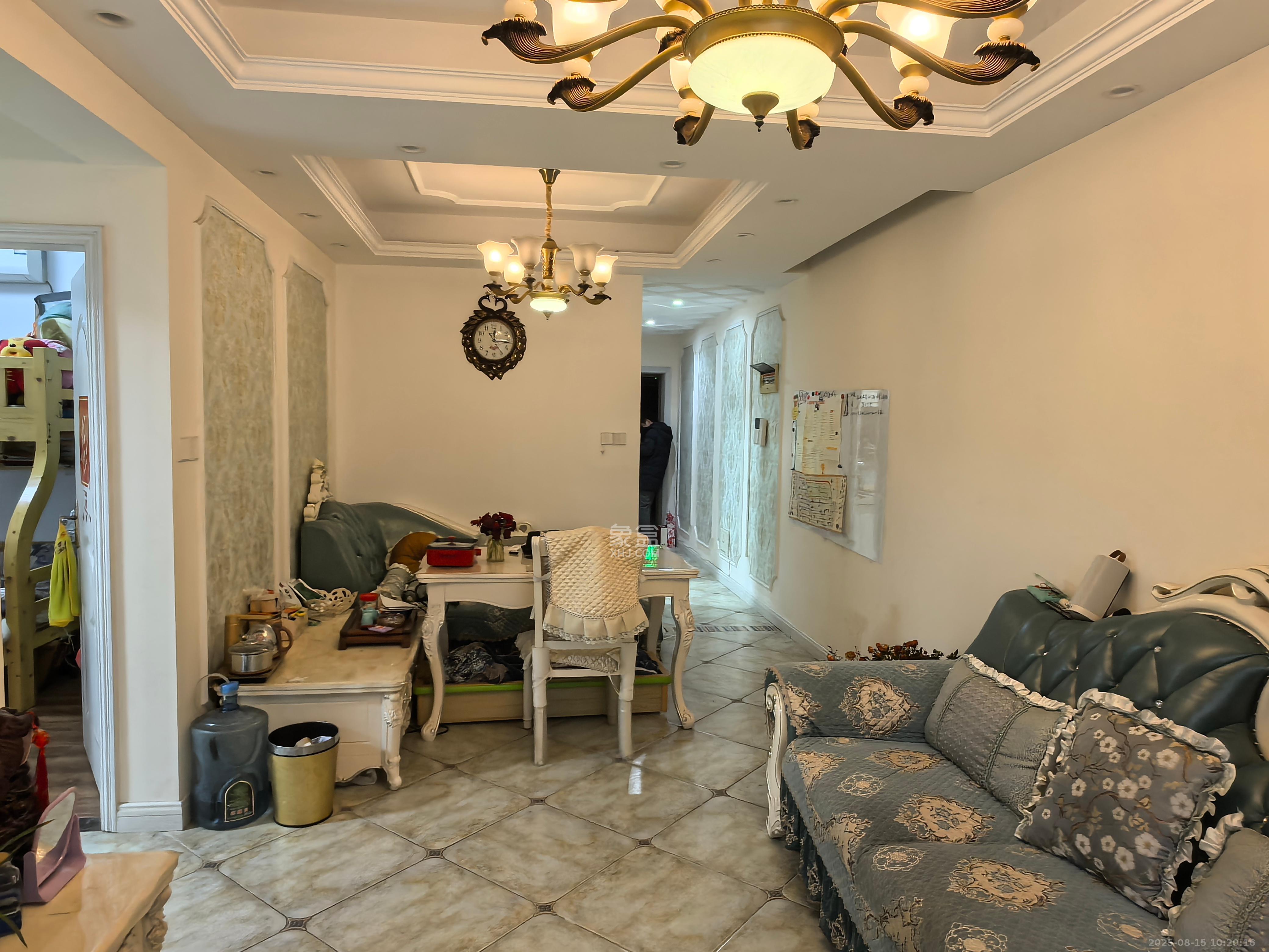 恒基凯旋门一二期 3室2厅1卫 2080.0元/月 恒基凯旋门一二期 3室2厅1卫 2080.0元/月室内图