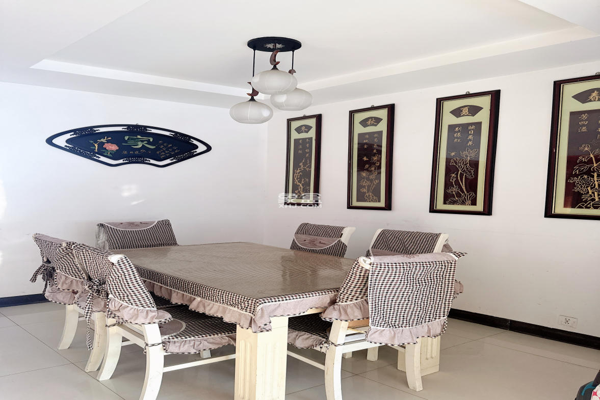 五江建材城 3室2厅1卫 43.8万 五江建材城 3室2厅1卫 43.8万客厅