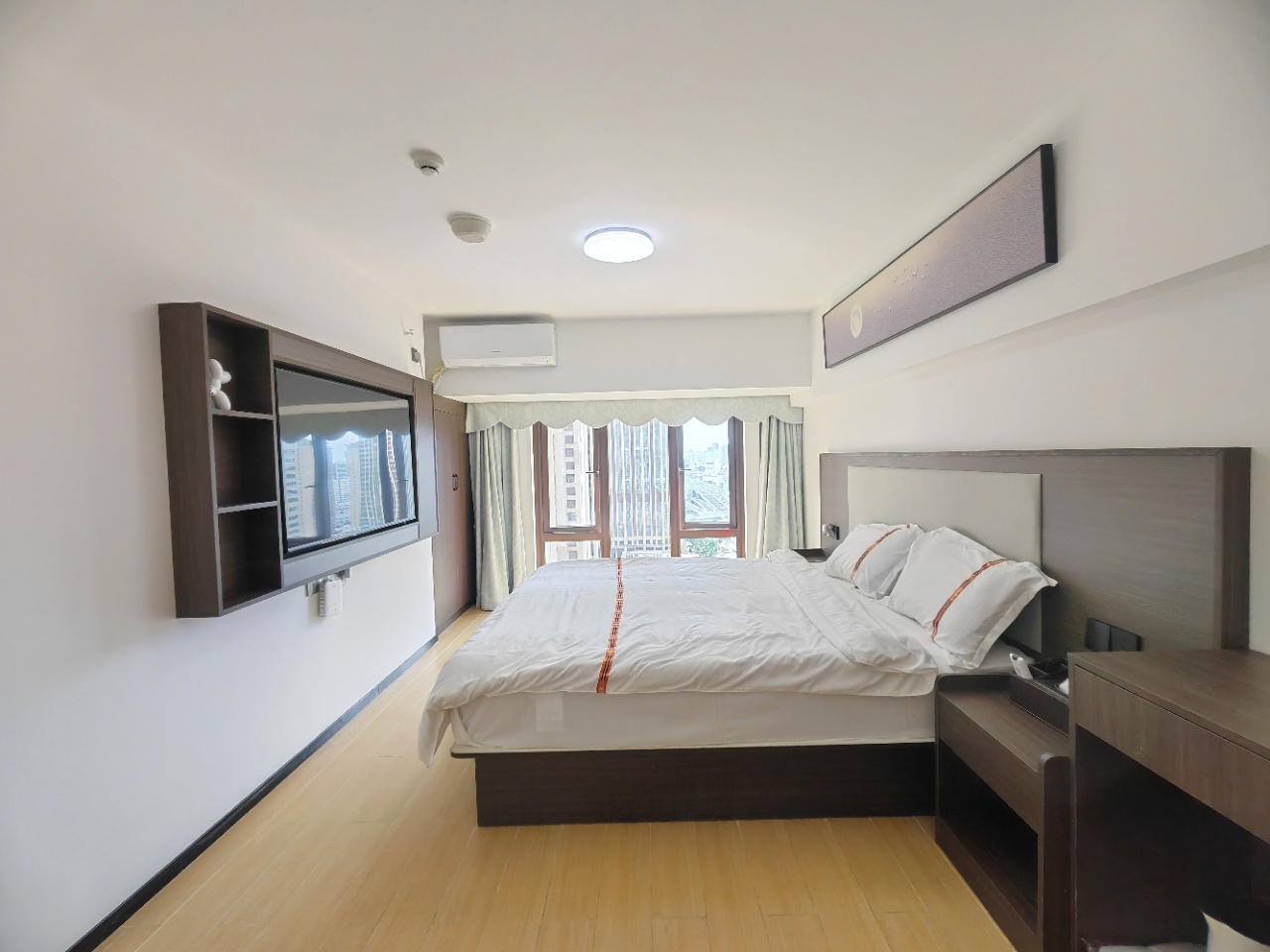 海航豪庭南苑  1室1厅1卫    3000.0元/月 海航豪庭南苑  1室1厅1卫    3000.0元/月室内图