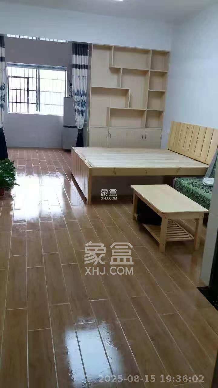 和隆花半里  1室1厅1卫    1800.0元/月 和隆花半里  1室1厅1卫    1800.0元/月室内图