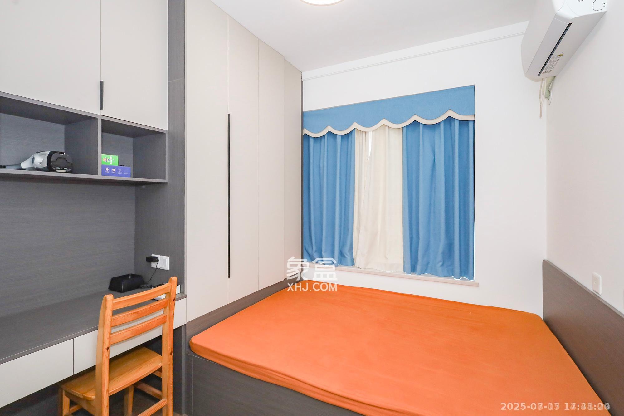 龙湖铂金中心(龙湖春江郦城) 3室2厅2卫 5000.0元/月 龙湖铂金中心(龙湖春江郦城) 3室2厅2卫 5000.0元/月室内图