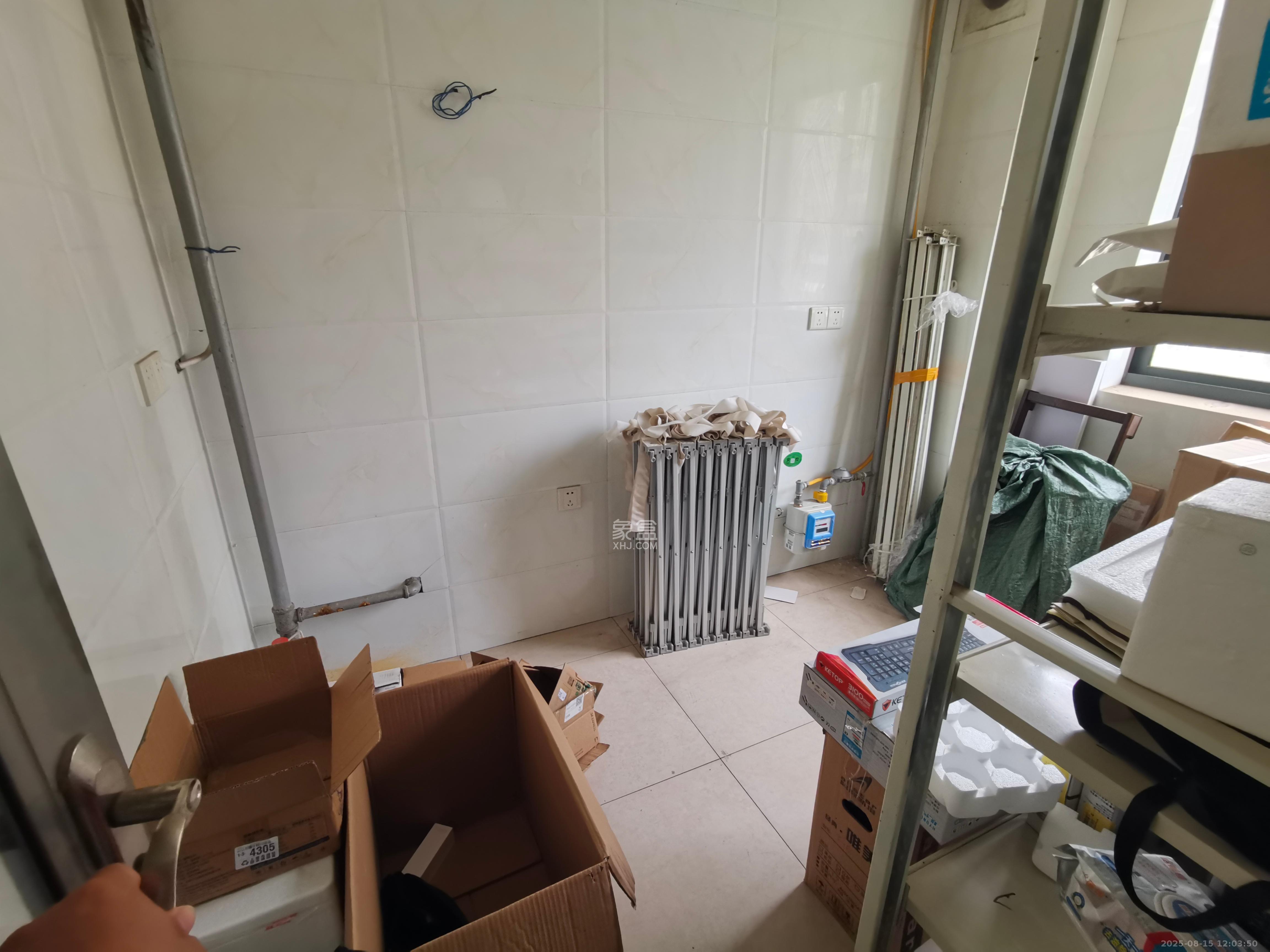 西子花苑 3室2厅2卫 2800.0元/月 西子花苑 3室2厅2卫 2800.0元/月室内图